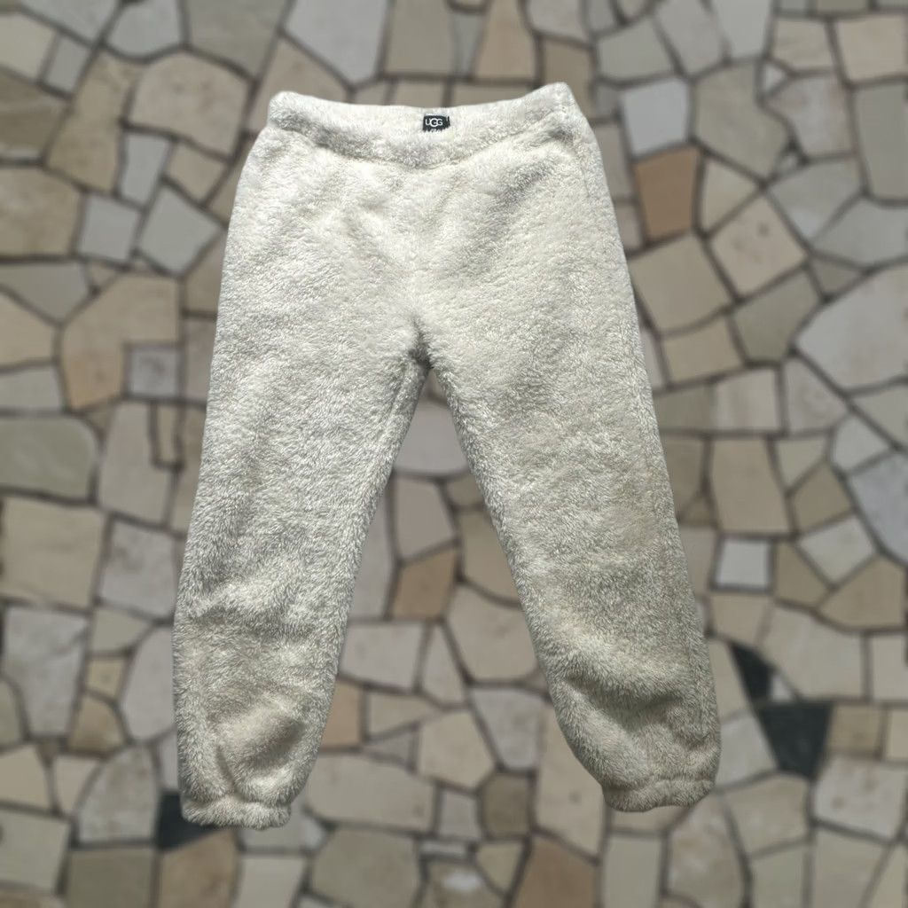 Ugg UGG Womens Lounge Pants L White Polyester Cozy Fleece Solid Adults Women Tapered Leg Size 36" / US 14 / IT 50 - 1 Thumbnail
