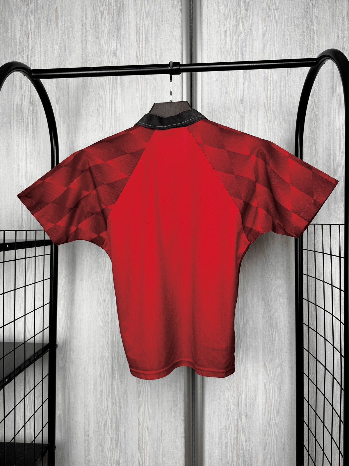 Umbro Umbro Manchester United 1996/1998 Home Jersey soccer YL Boys Size US XXS / EU 40 - 9 Thumbnail