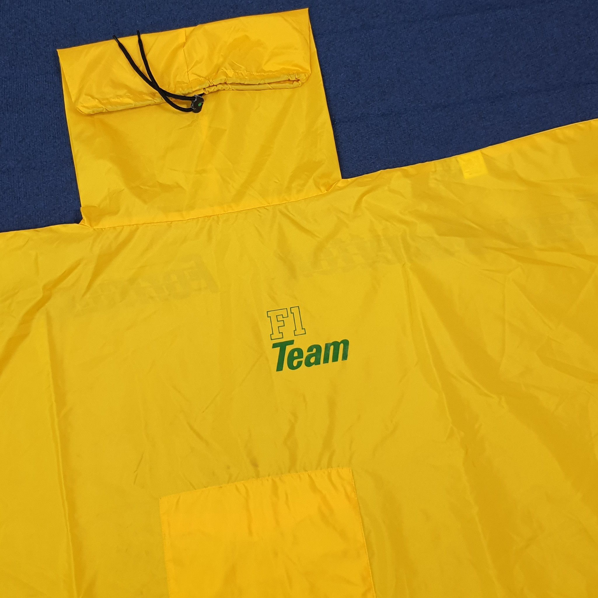 Benetton Team Benetton Formula 1 Racing Raincoat Free Size C269N15 Size US L / EU 52-54 / 3 - 4 Thumbnail