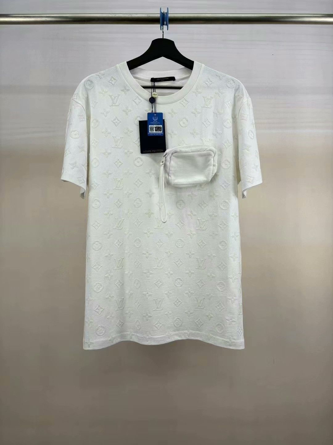 Louis Vuitton louis vuitton velvet printed short sleeve shirt Size US S / EU 44-46 / 1 - 1 Thumbnail