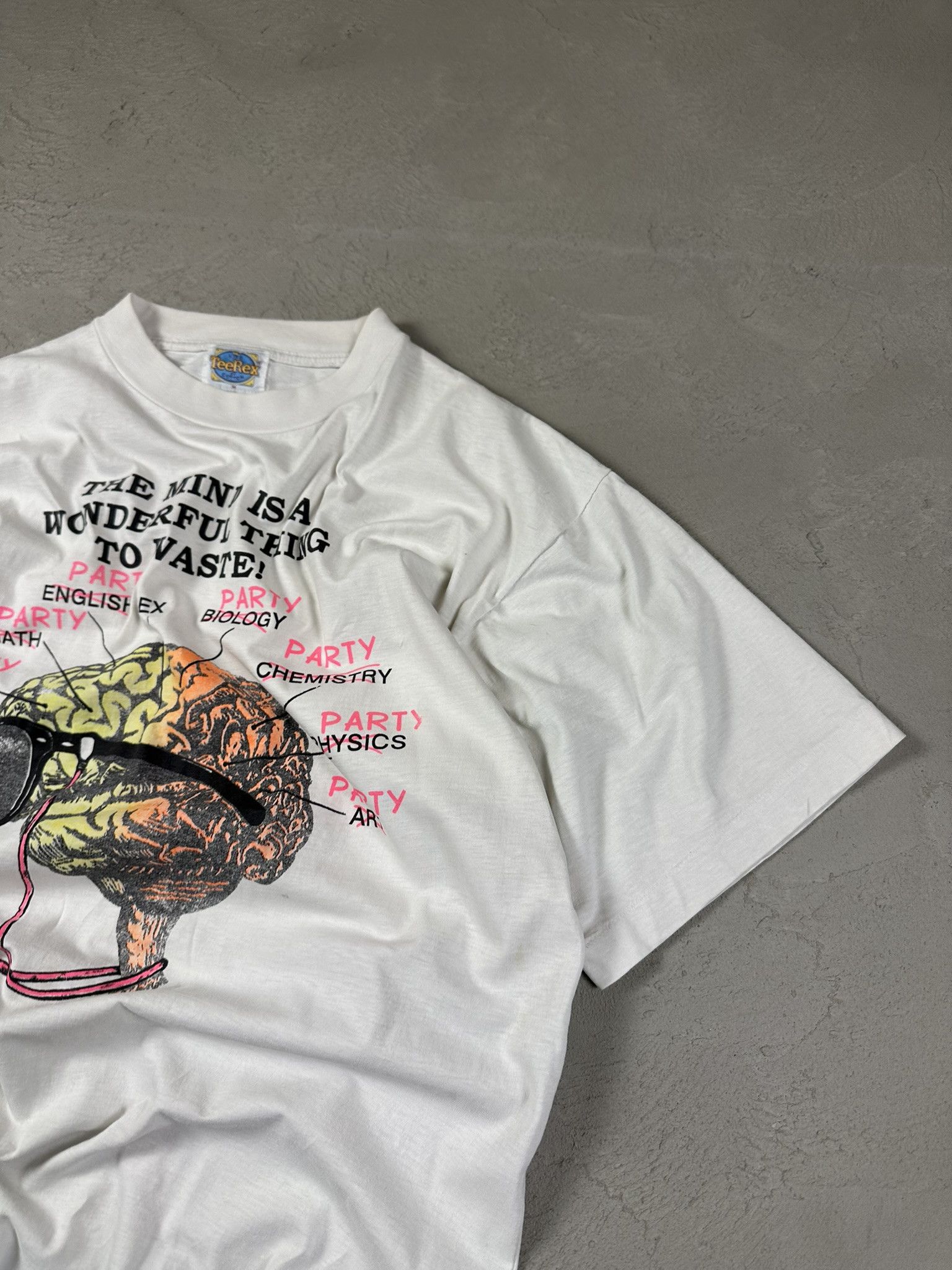Vintage 90s Vintage "Brain Needs" Humor Graphic T-shirt Size US M / EU 48-50 / 2 - 5 Thumbnail
