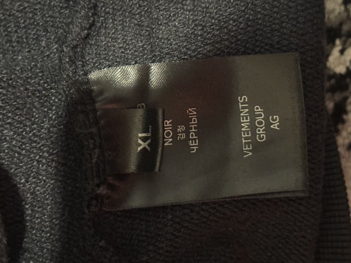 Vetements Vetements Polizei Sweater Black XL Size US XL / EU 56 / 4 - 7 Thumbnail