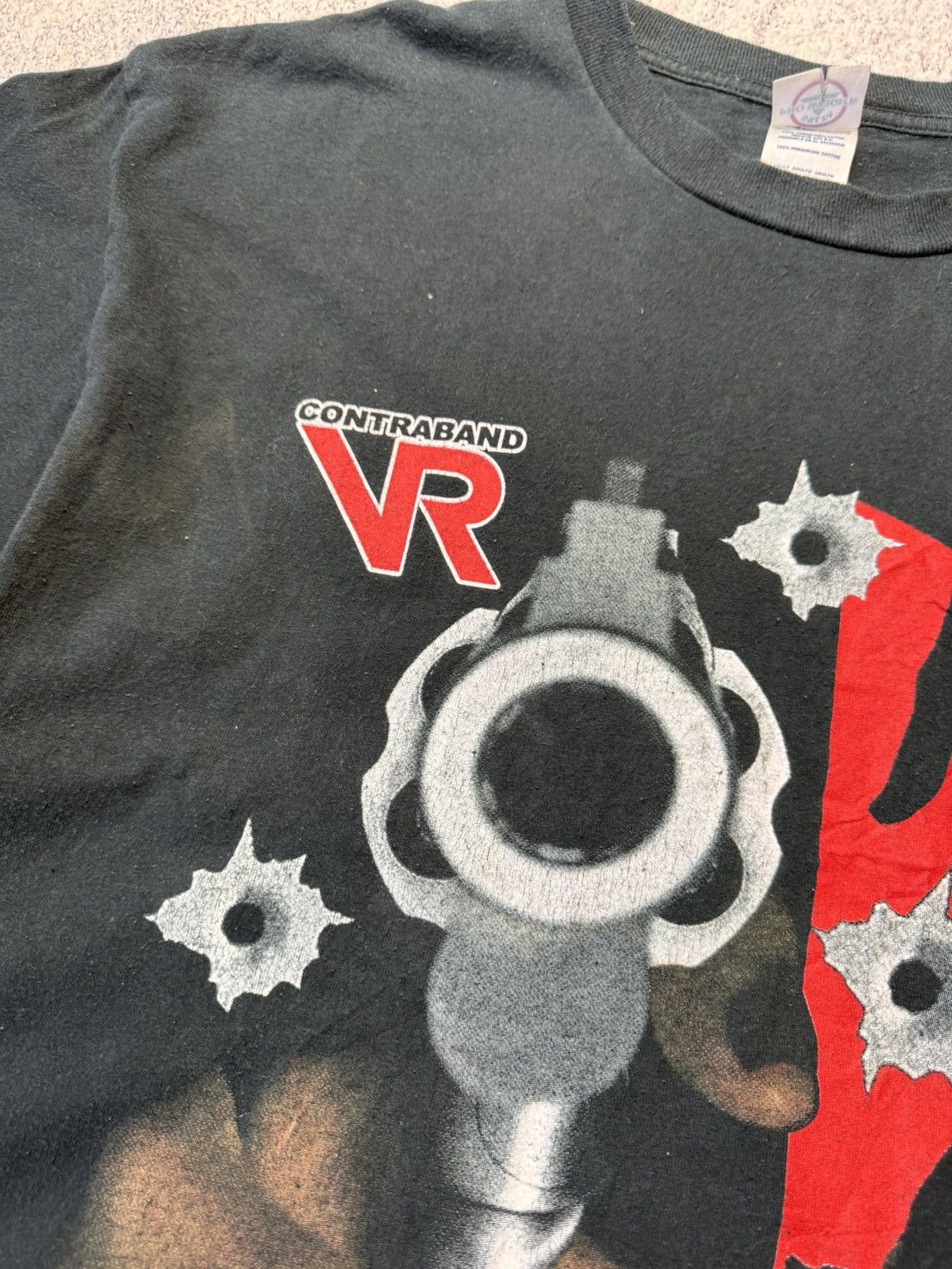 Band Tees Vintage Contraband Velvet Revolver Tour’05 T Shirt Size US XL / EU 56 / 4 - 9 Thumbnail