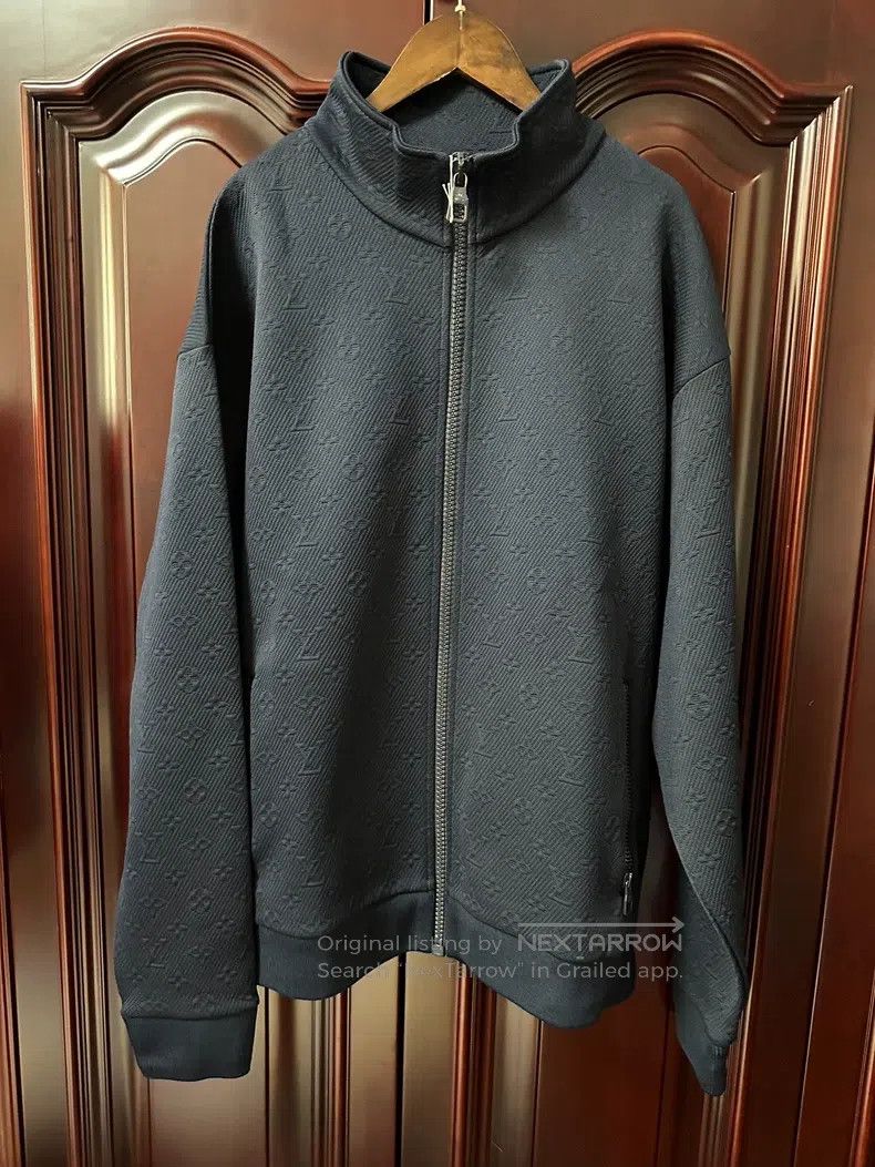 Louis Vuitton Louis Vuitton FW22 Blue Solid Casual Standing Collar Zip J Size US XL / EU 56 / 4 - 1 Thumbnail