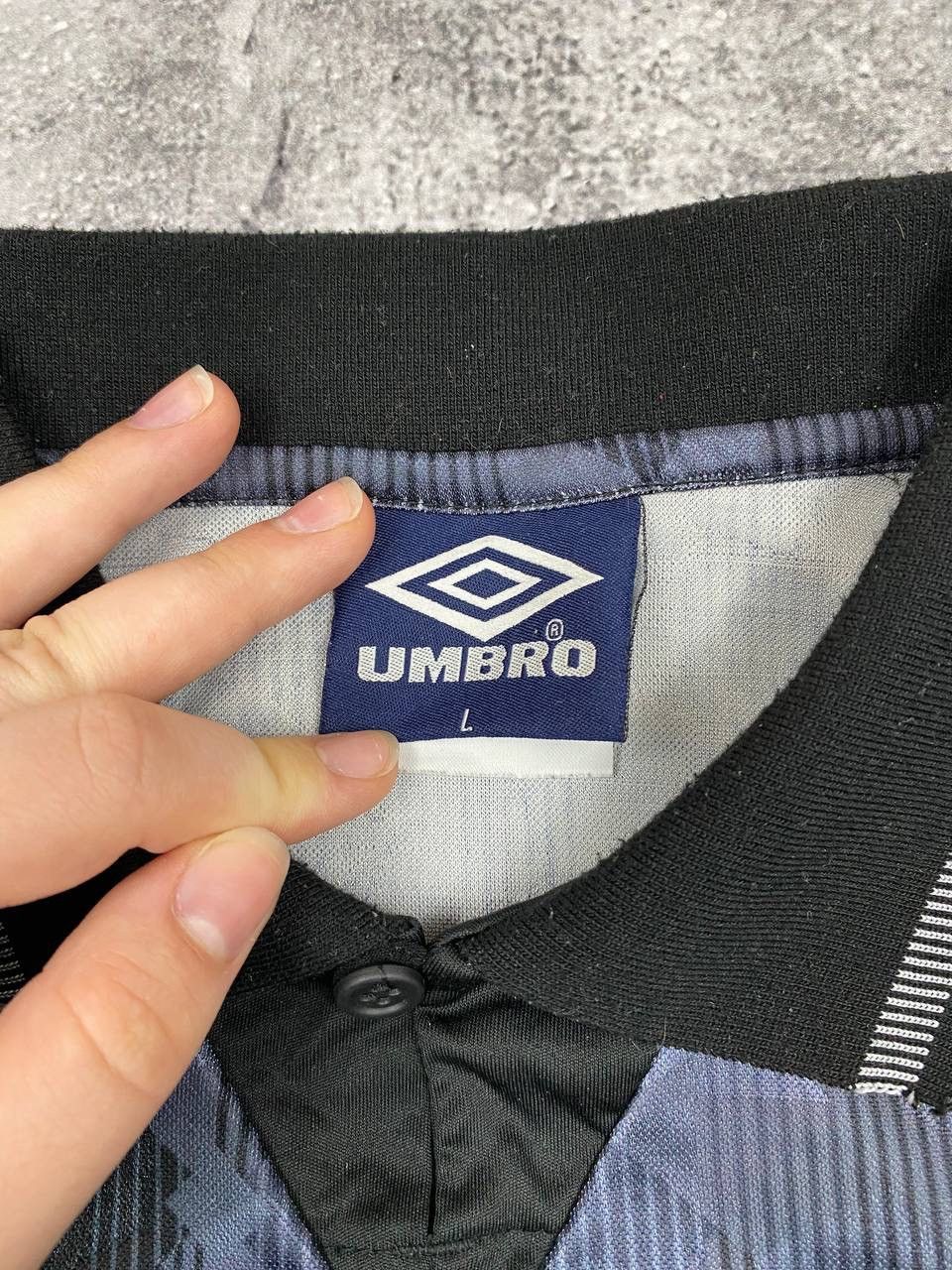 Umbro Umbro Men Polyester England 1990 Third Shirt Retro Blue Size US L / EU 52-54 / 3 - 4 Thumbnail