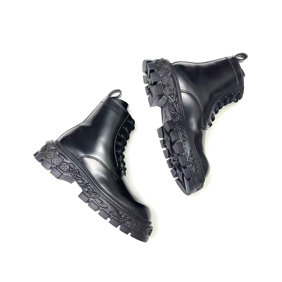 Louis Vuitton Louis Vuitton 8 Baroque Ranger Boots Black Calf Leather Size US 8 / EU 41 - 2 Thumbnail