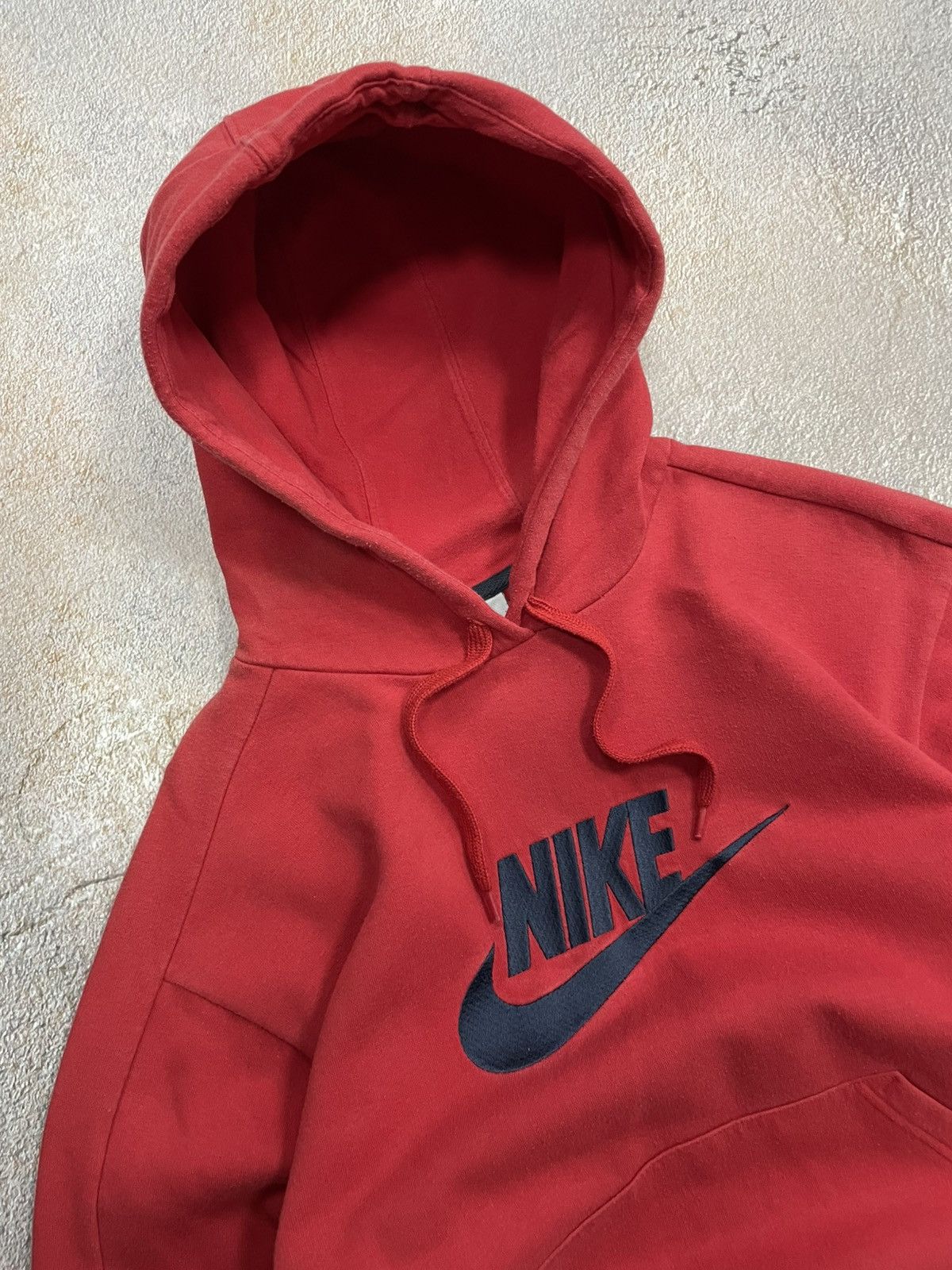 Nike Vintage Nike Center Logo Red Hoodie Size US S / EU 44-46 / 1 - 3 Thumbnail