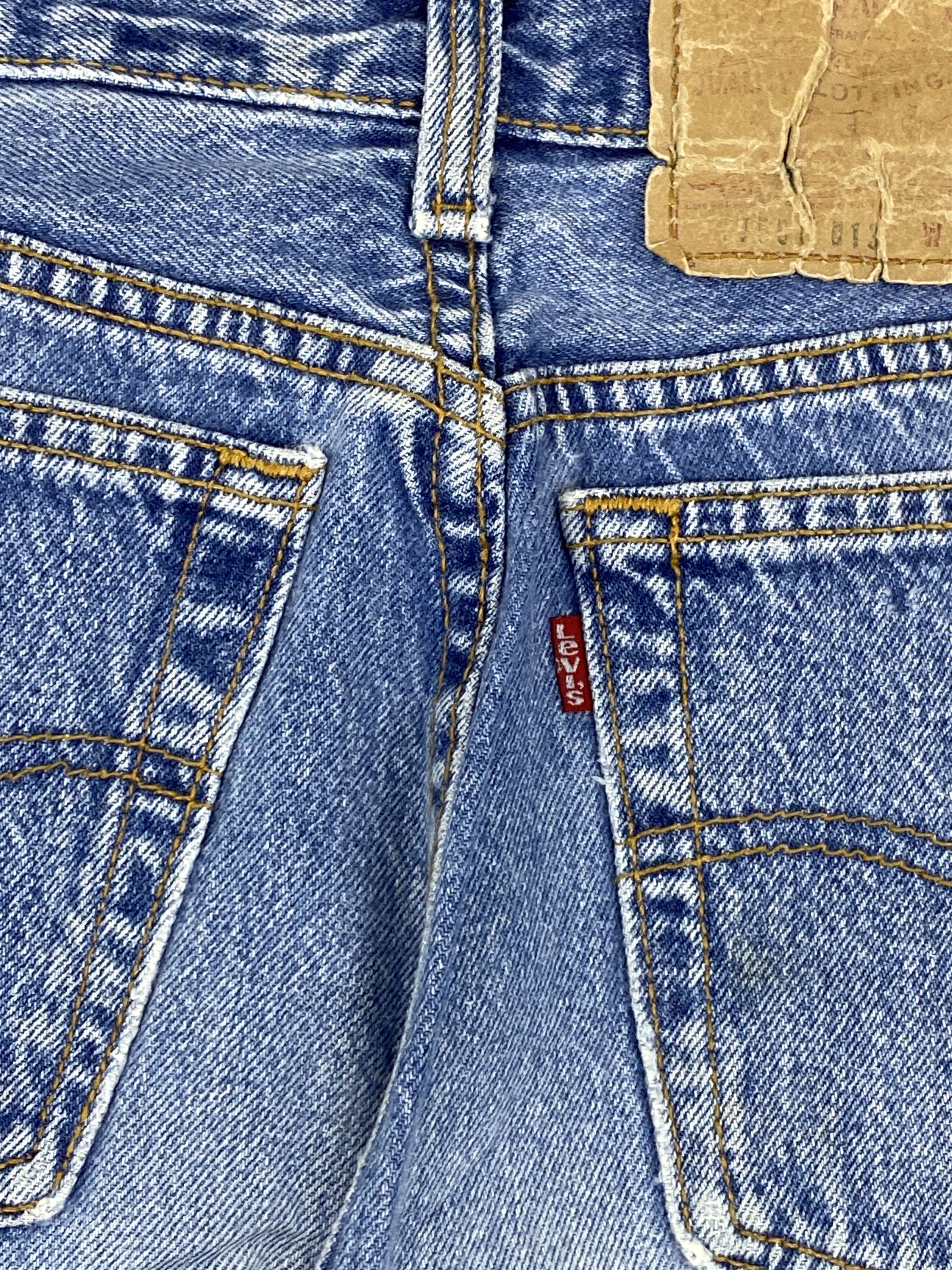 Levi's Vintage Levis 501 Lightwash Blue Jeans DP2750 Size US 28 / EU 44 - 6 Thumbnail