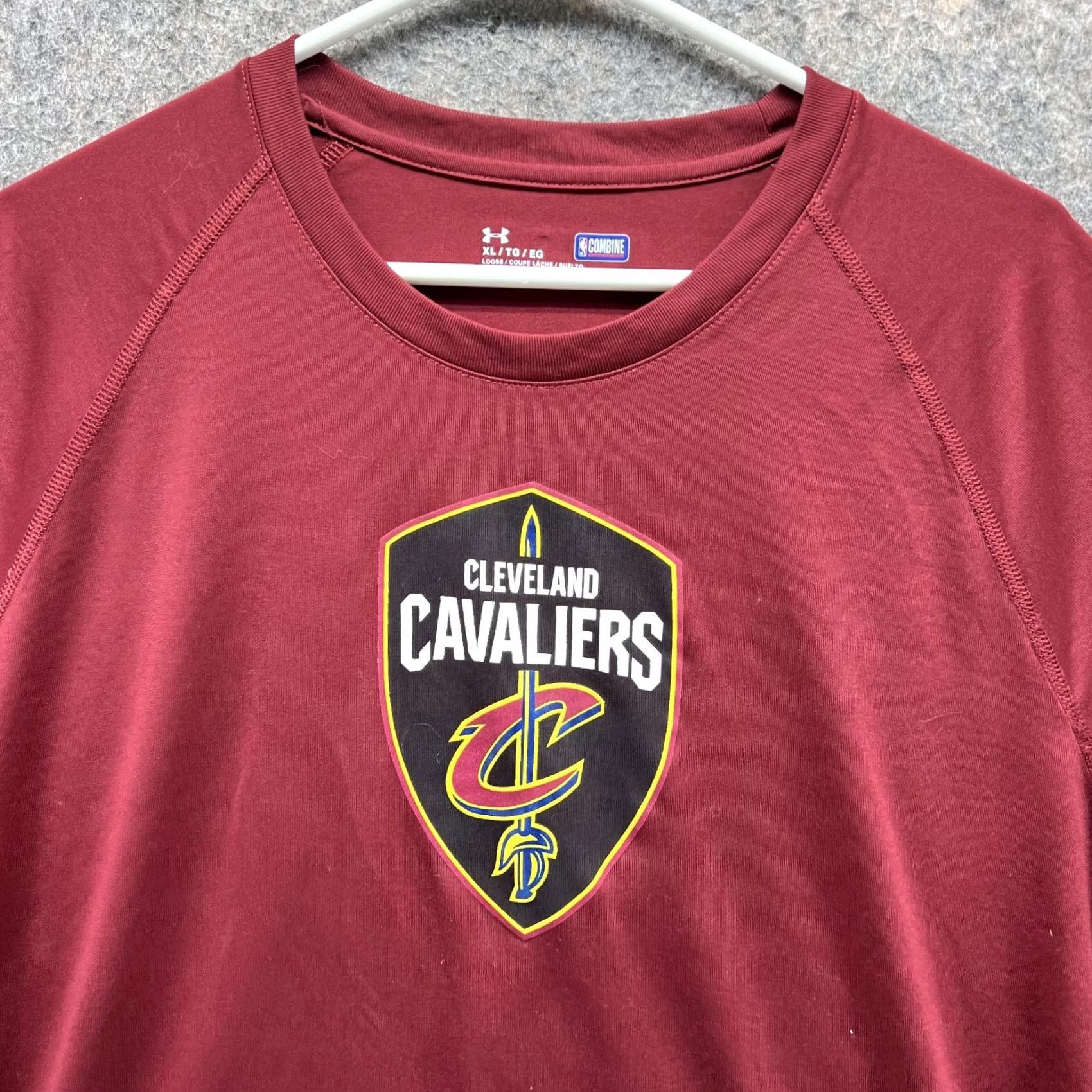 Under Armour Under Armour Shirt Men XL Red Cleveland Cavaliers Jersey Cotton Short Sleeve Crew Neck Logo VINTAGE? Size US XL / EU 56 / 4 - 3 Thumbnail