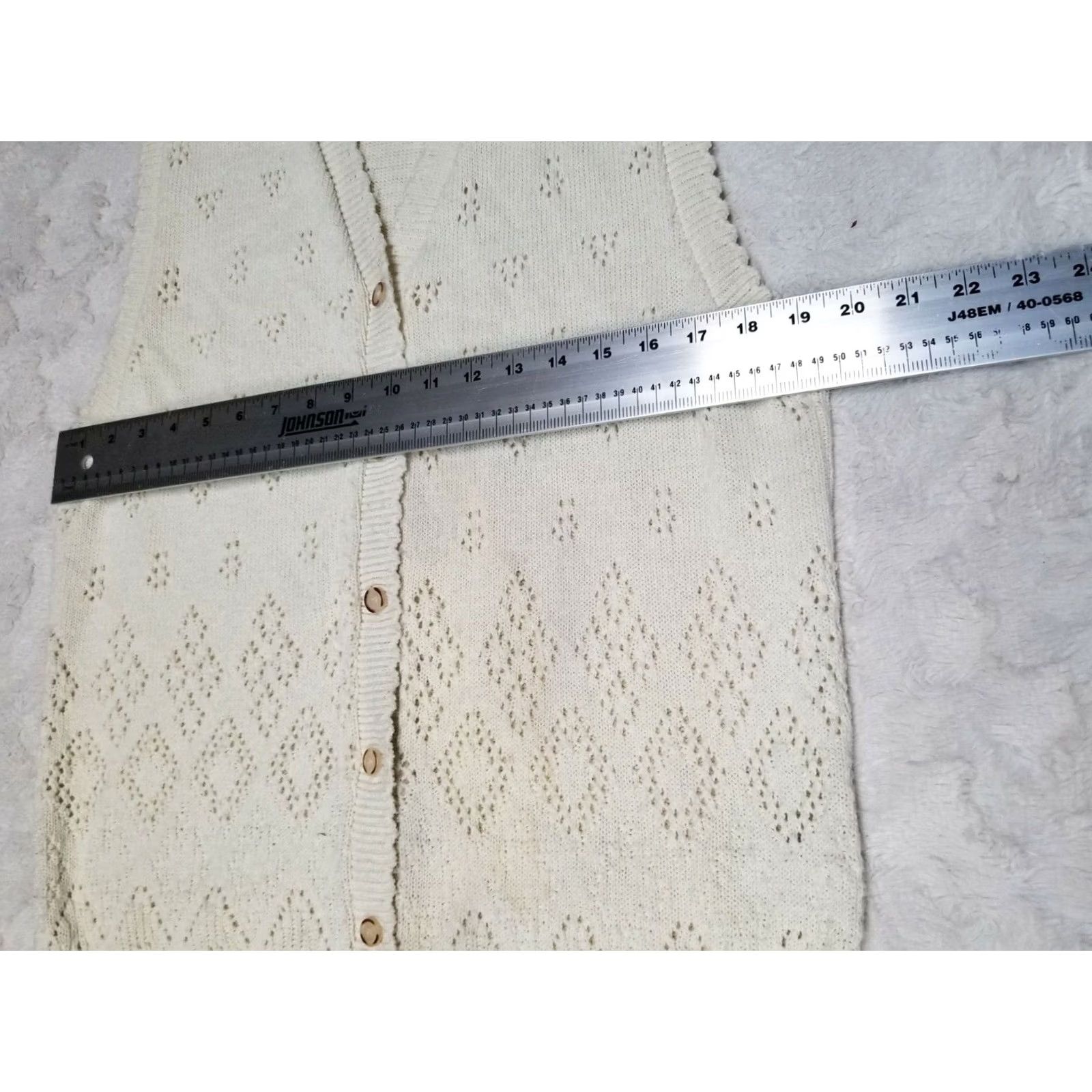 Vintage The Villager Vest Womens Medium Button Down V-Neck Perforated Ivory Snug Knit Solid Aztec Casual Womens Size M / US 6-8 / IT 42-44 - 5 Thumbnail