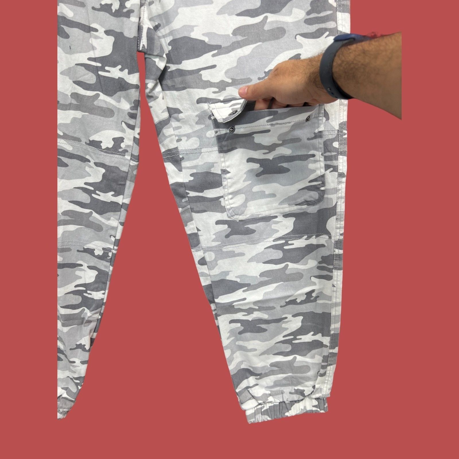 rue21 Rue 21 - Women's Cozy Cargo Jogger Pants - Camouflage Snow P Size 32" / US 10 / IT 46 - 12 Thumbnail