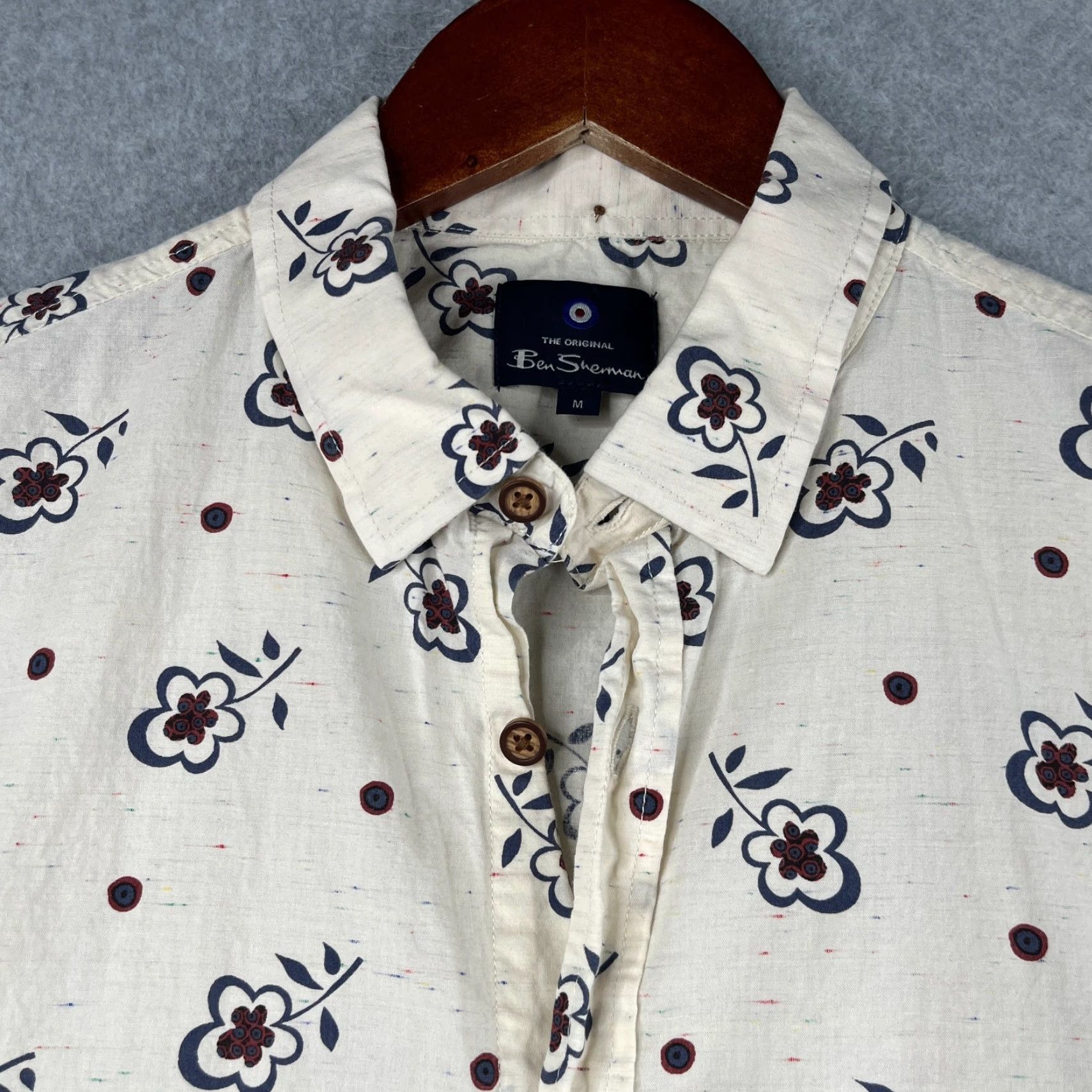 Ben Sherman Ben Sherman Shirt Mens Medium Ivory navy Flower Print Button Up Short Sleeve Size US M / EU 48-50 / 2 - 2 Thumbnail