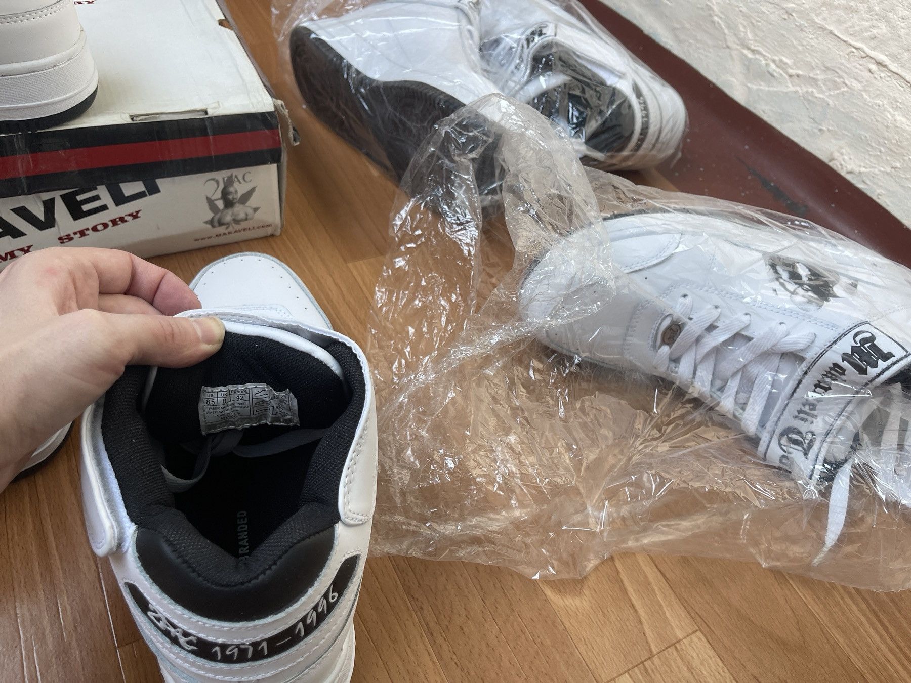 Makaveli MAKAVELI Branded sneakers, 2Pac shoes, Hi Top vintage US 9 Size US 9 / EU 42 - 20 Thumbnail