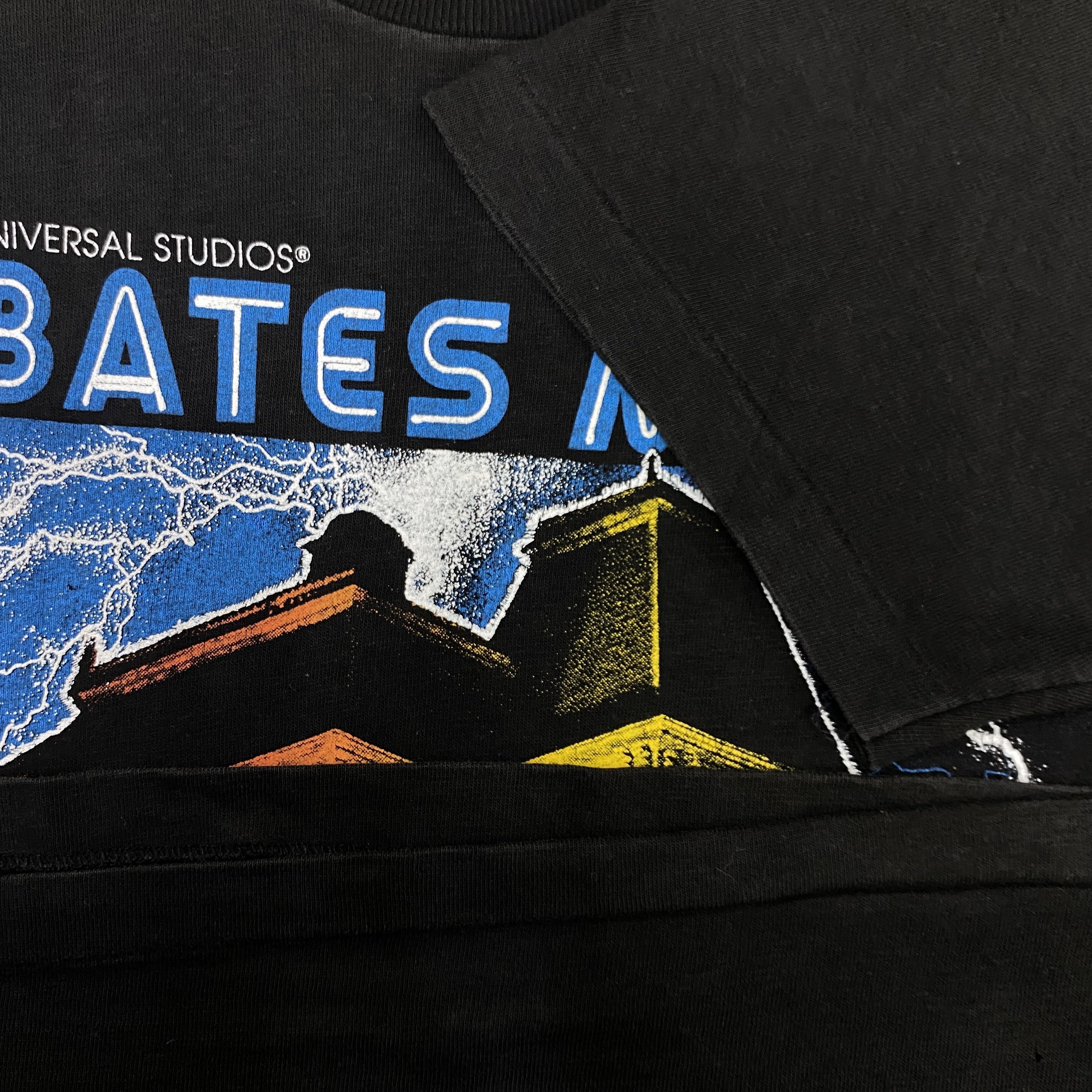 Universal Studios 90s BATES MOTEL UNIVERSAL STUDIOS MEDIUM SHIRT -M016 Size US S / EU 44-46 / 1 - 8 Thumbnail