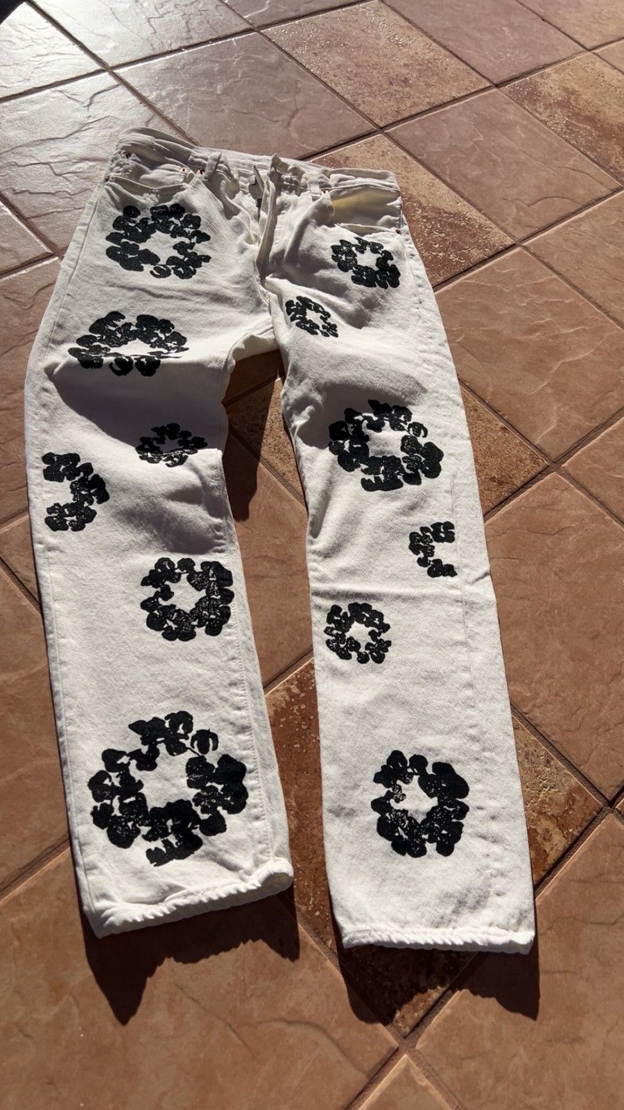 DENIM TEARS White Denim Tears Jeans Size US 34 / EU 50 - 1 Thumbnail