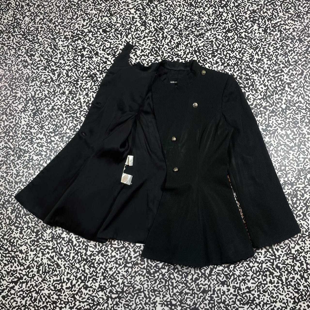 Giorgio Armani Vintage 90s Giorgio Armani Luxury Flared Napoleon Blazer Size M / US 6-8 / IT 42-44 - 3 Thumbnail