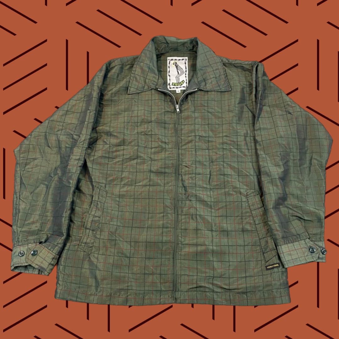 Volcom VINTAGE Volcom Jacket Mens M Green Shiny Nylon Full Zip Beach Shake 90s Shell Overcoat Mens Size US M / EU 48-50 / 2 - 1 Thumbnail