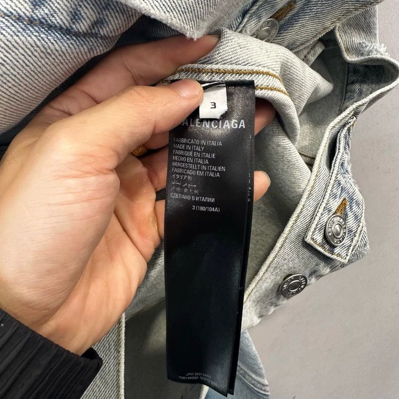 Balenciaga Balenciaga Flame Letter Denim Jacket Size US L / EU 52-54 / 3 - 4 Thumbnail