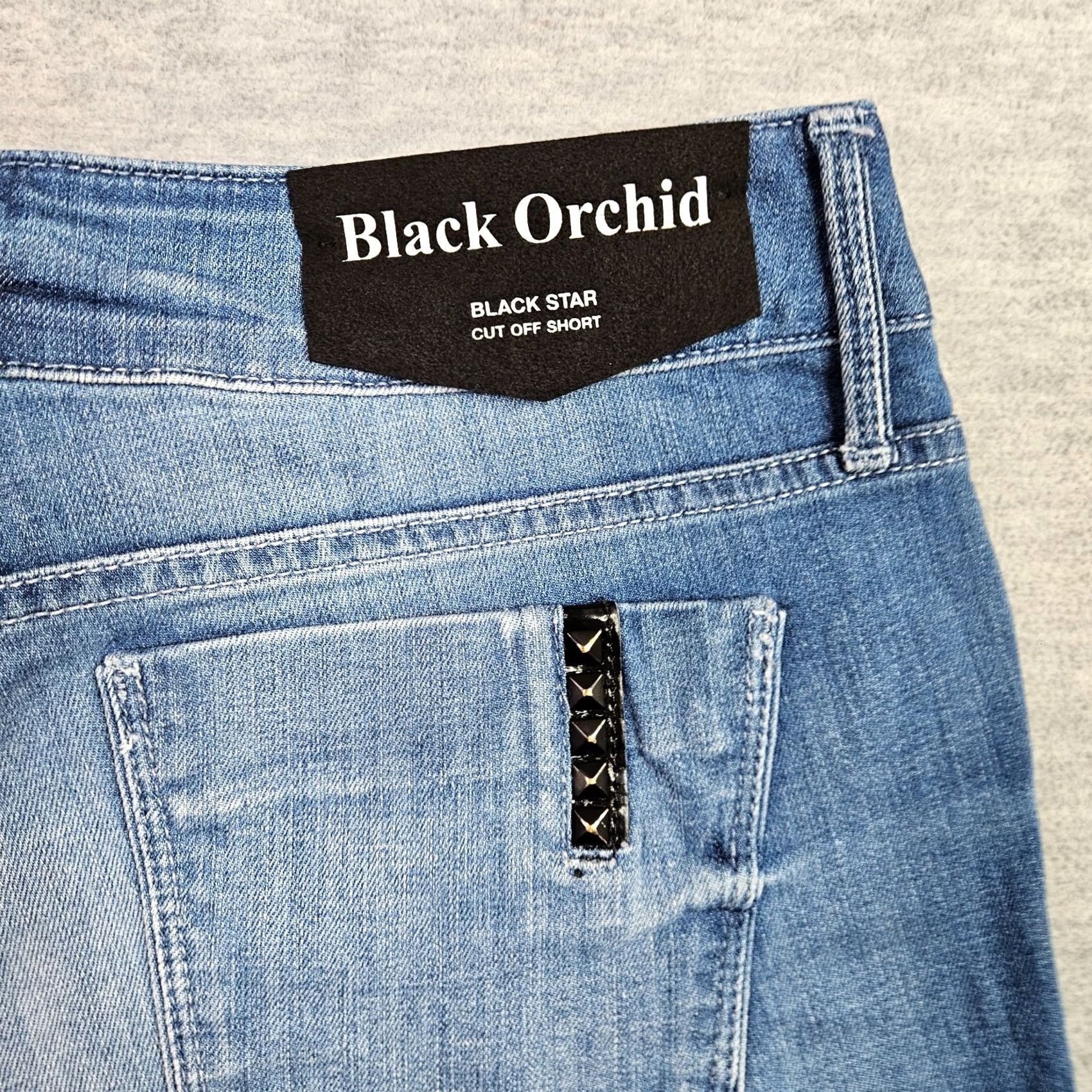 Denime Black Orchid Denim Shorts Women Mid Rise Distressed Frayed Hem Blue NWT Sz 31 Size 24" / US 00 / IT 34 - 7 Thumbnail
