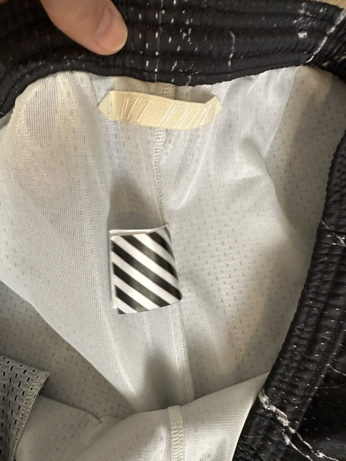 Off-White Off White Shorts Size US 36 / EU 52 - 2 Thumbnail