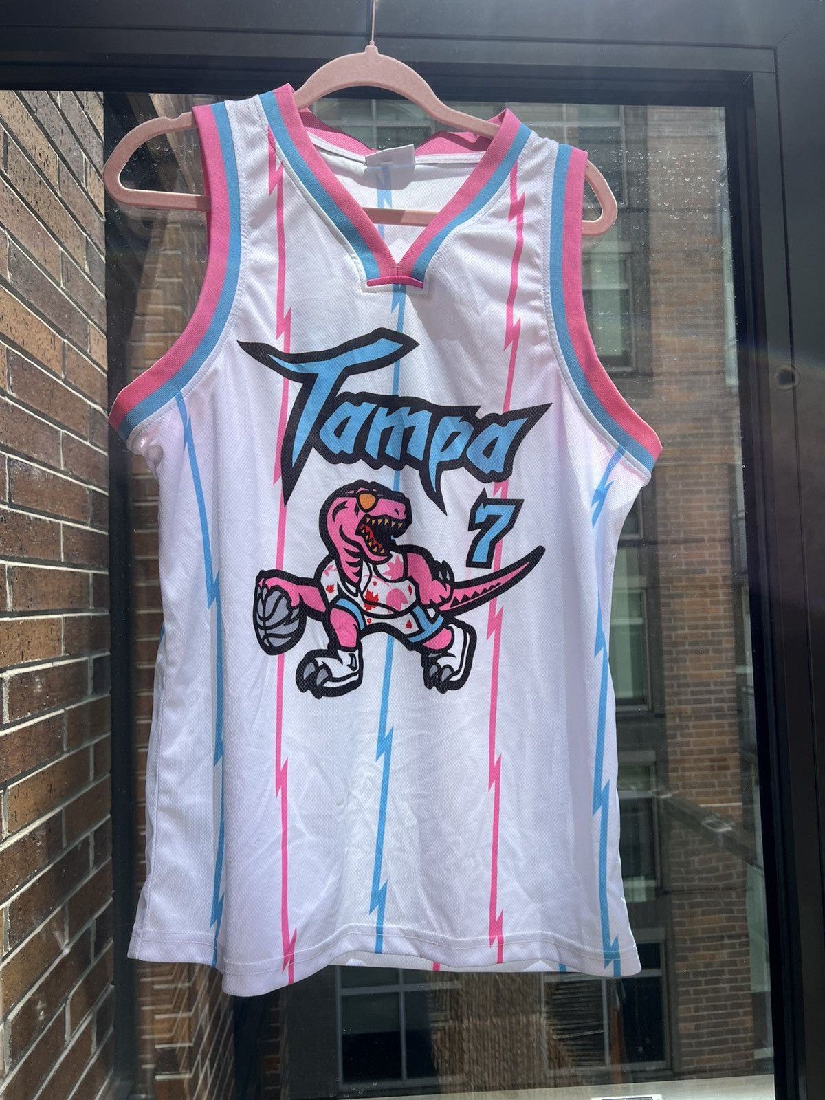 Other Wade & Williamson Tampa Raptors Jersey Size US S / EU 44-46 / 1 - 1 Thumbnail