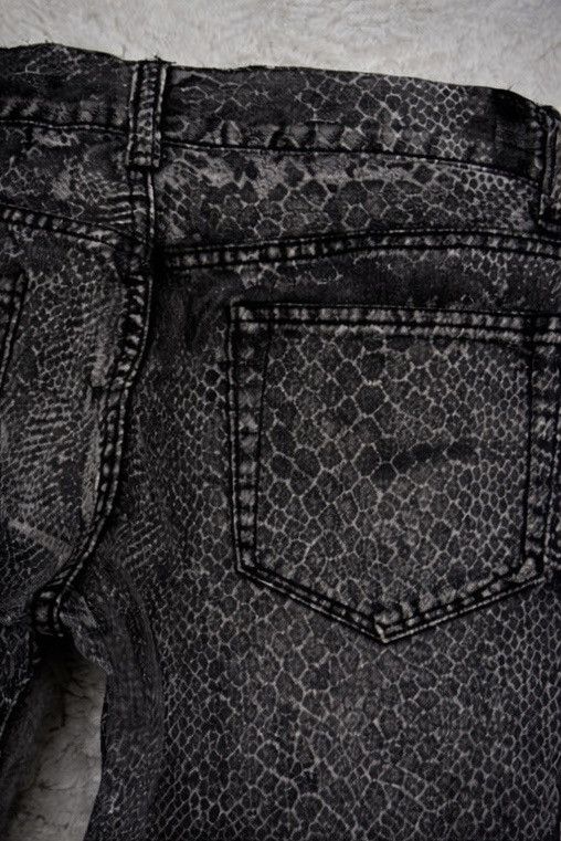 5351 POUR LES HOMMES 5351 Pour Les Hommes Python Coated Flared Jeans Size US 29 - 5 Thumbnail