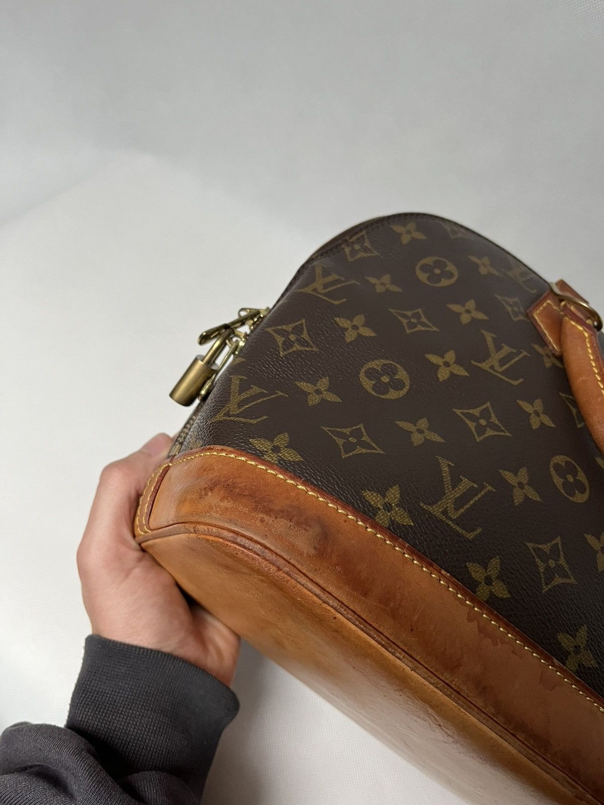 Louis Vuitton Louis Vuitton Alma handbag monogram rare Size ONE SIZE - 7 Thumbnail