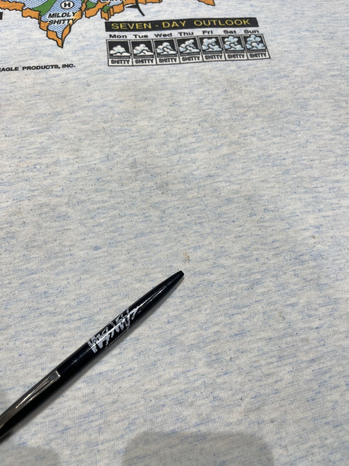 Vintage Vintage 90’s Shitty Weather “Yooper Weather Map” Size US L / EU 52-54 / 3 - 4 Thumbnail