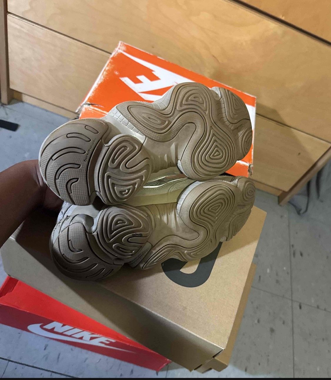 Yeezy Yeezy 500 Taupe Light Size US 8 / EU 41 - 6 Thumbnail