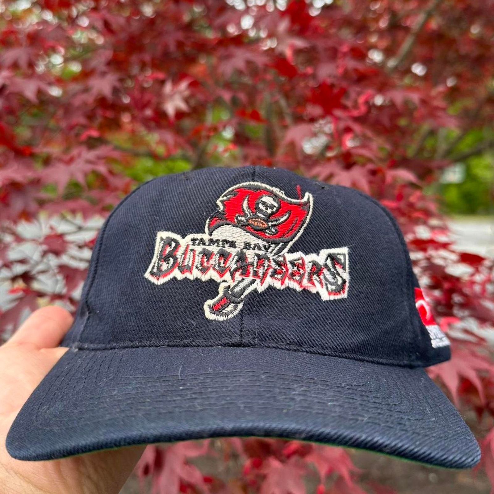 Pro Player × Sports Specialties Vintage Tampa Bay Buccaneers Sport Specialities Hat Size ONE SIZE - 2 Thumbnail