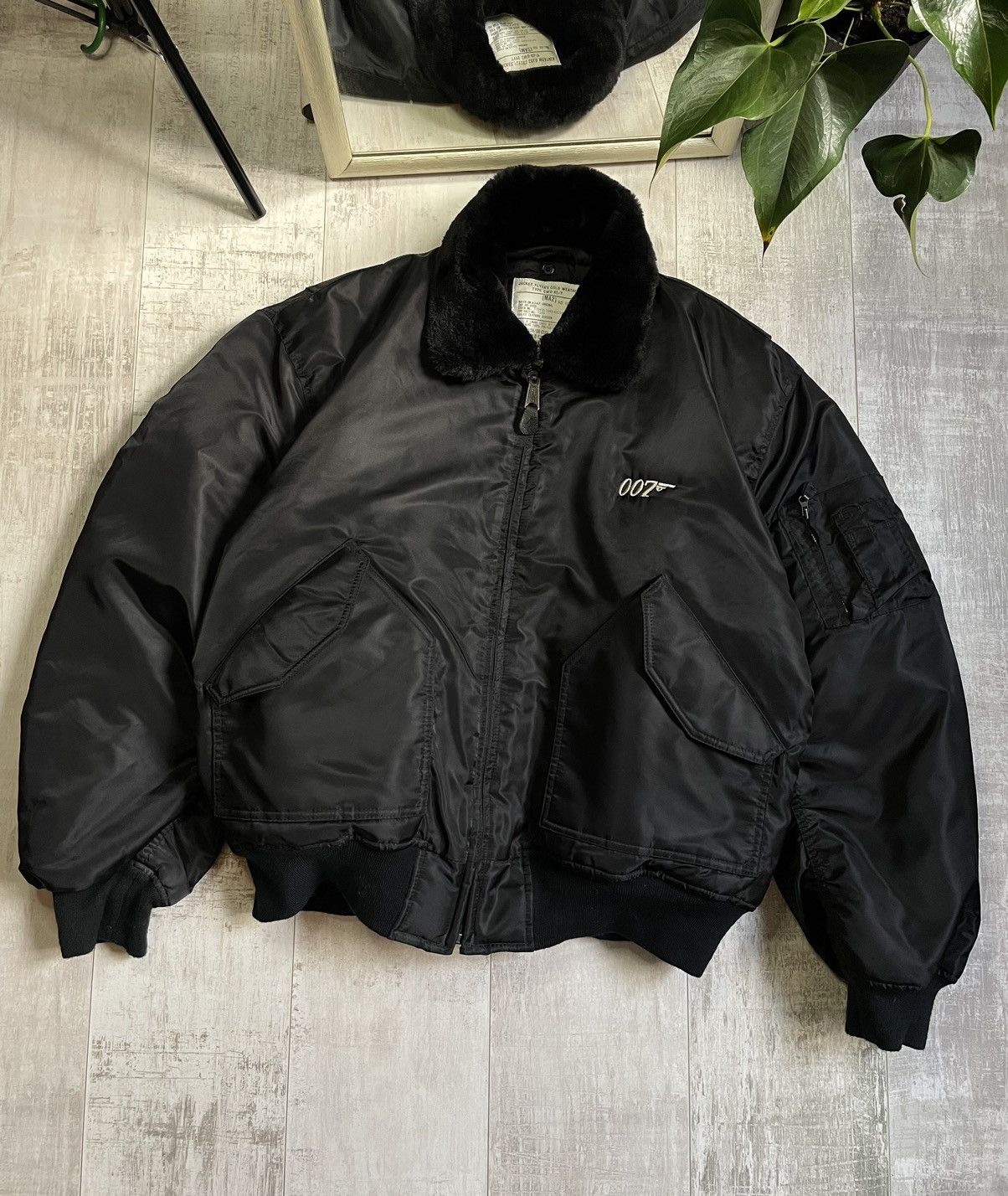 Vintage Vintage 007 James Bond 1997 Bomber MA2 Tomorrow Never Dies Size US XL / EU 56 / 4 - 1 Thumbnail