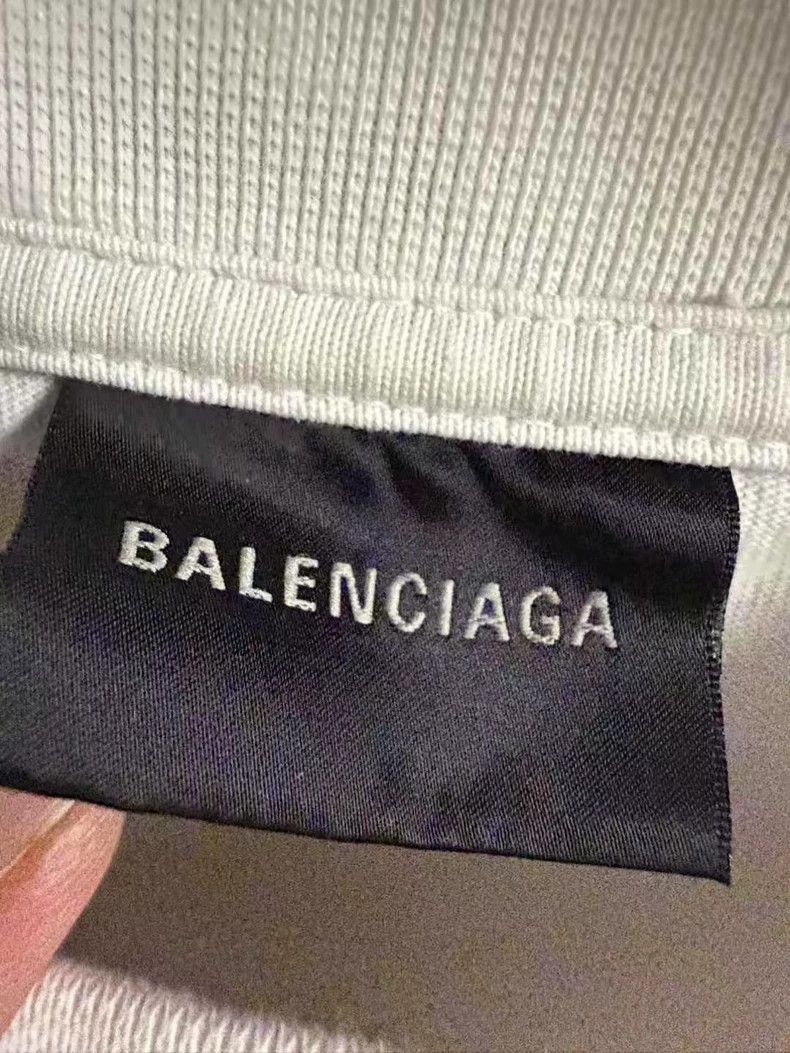 Balenciaga Balenciaga Front and back small fuzzy logo short sleeve Size US S / EU 44-46 / 1 - 3 Thumbnail