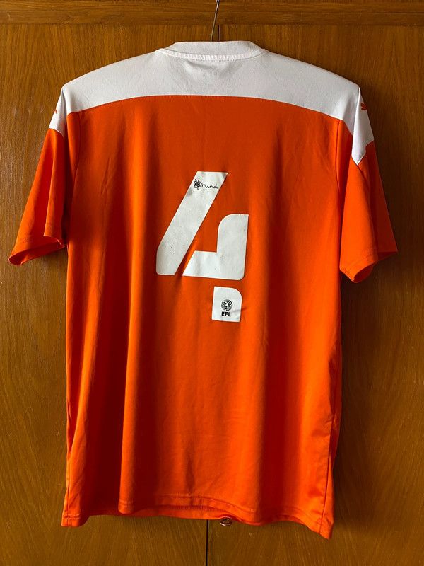 Puma Blackpool FC shirt Size US L / EU 52-54 / 3 - 5 Thumbnail