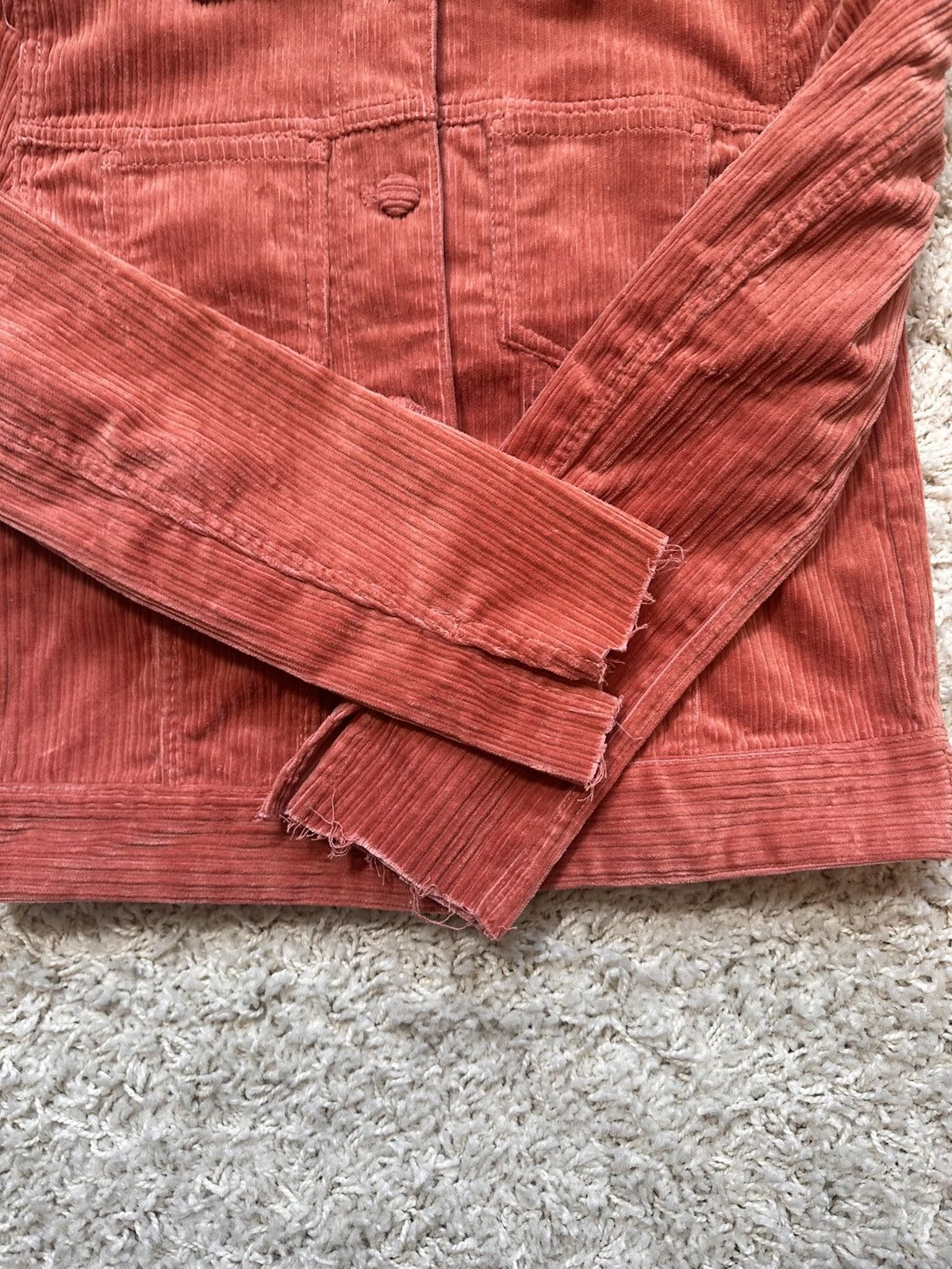 Weekday Weekday distressed corduroy jacket Size S / US 4 / IT 40 - 5 Thumbnail