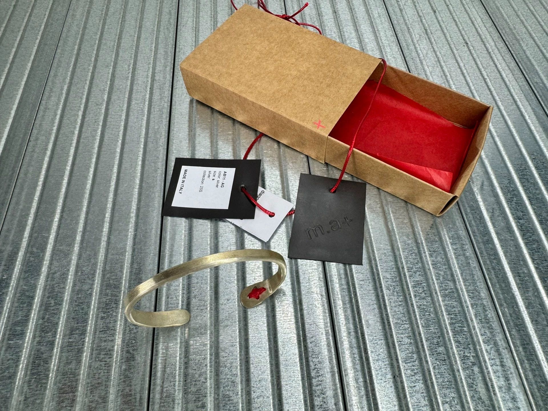 Ma+ M.A.+ Red String Cross Bracelet AB11 S New Size ONE SIZE - 1 Thumbnail