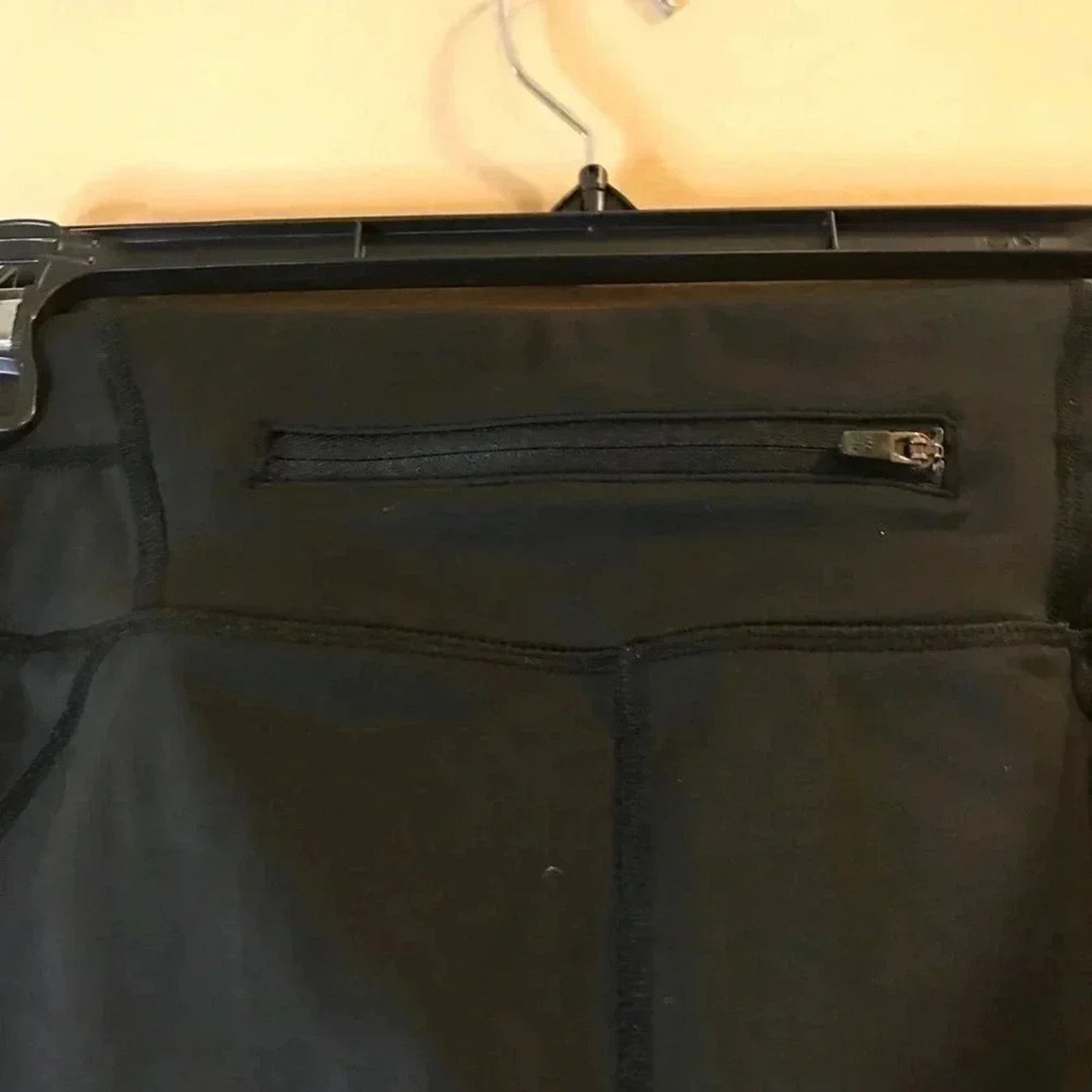 Athleta Athleta Asym Mesh Sonar Tight Leggings Black Gold Silver Size 26" / US 2 / IT 38 - 13 Thumbnail