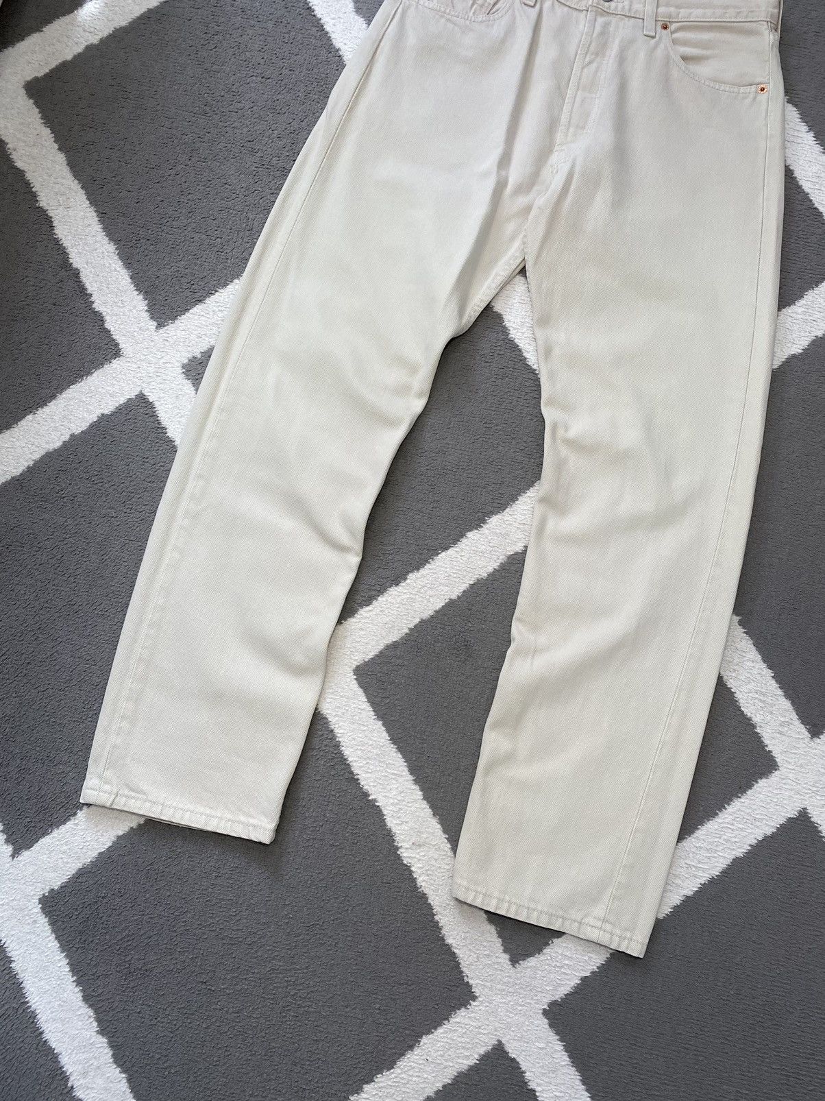 Levi's × Vintage Vintage 90’s Levi’s 501 men’s denim pants jeans Size US 32 / EU 48 - 5 Thumbnail