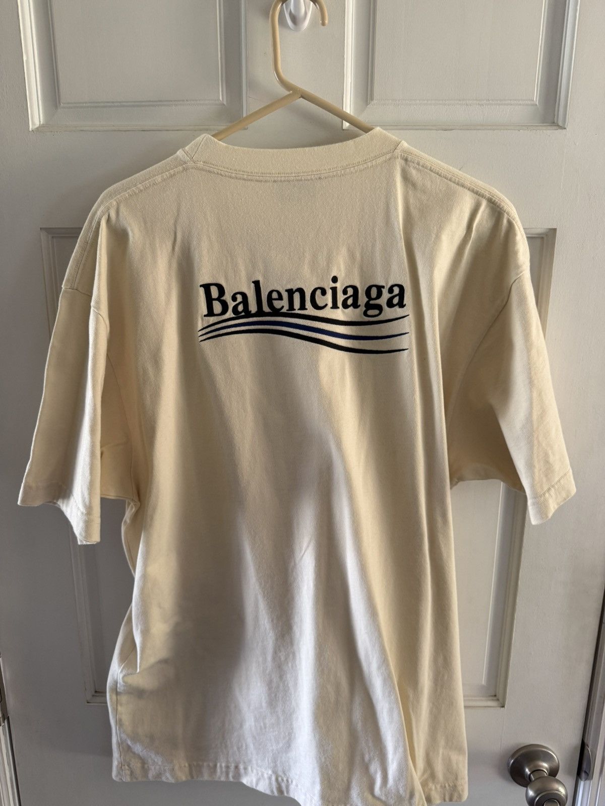 Balenciaga Balenciaga Campaign T-shirt Size Small Cream color Size US S / EU 44-46 / 1 - 4 Thumbnail