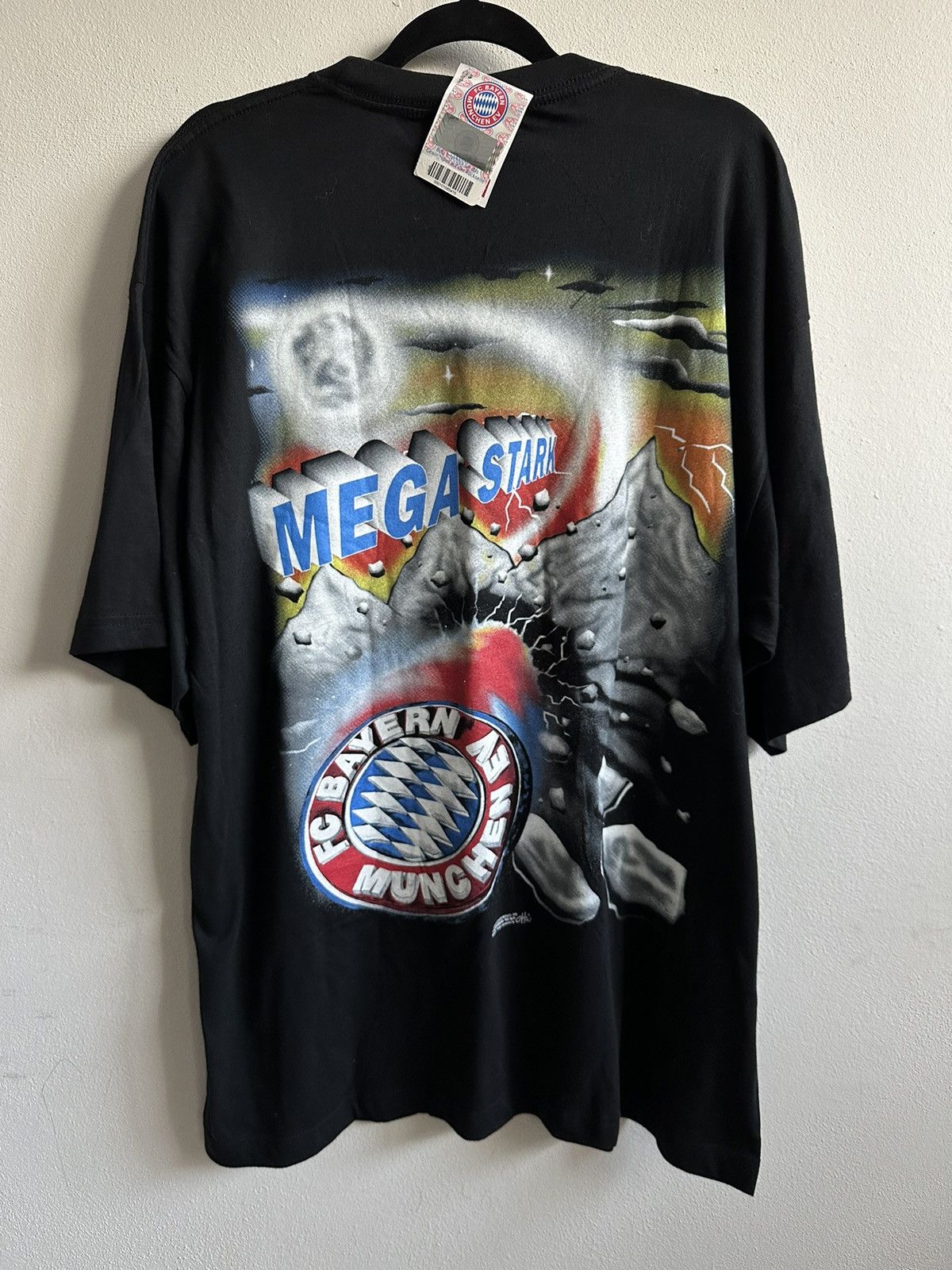 Band Tees × Vintage ⚽️ Very Rare FC Bayern Munchen Mega Star 1998 Merch T-shirt Size US XL / EU 56 / 4 - 1 Thumbnail