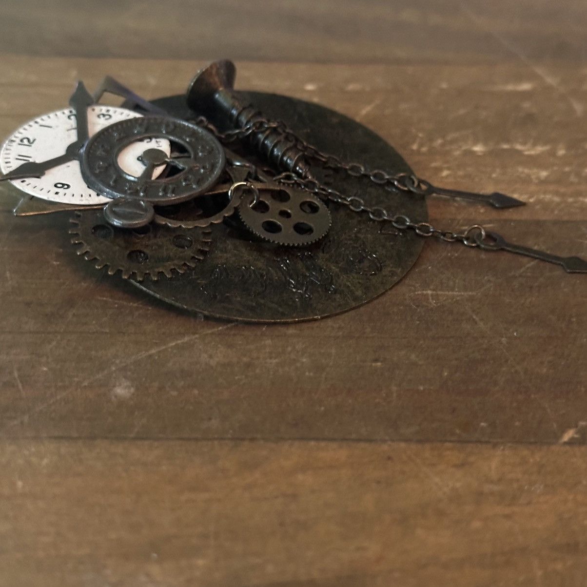 Vintage Vintage steampunk watch/clock parts brooch Size ONE SIZE - 4 Thumbnail