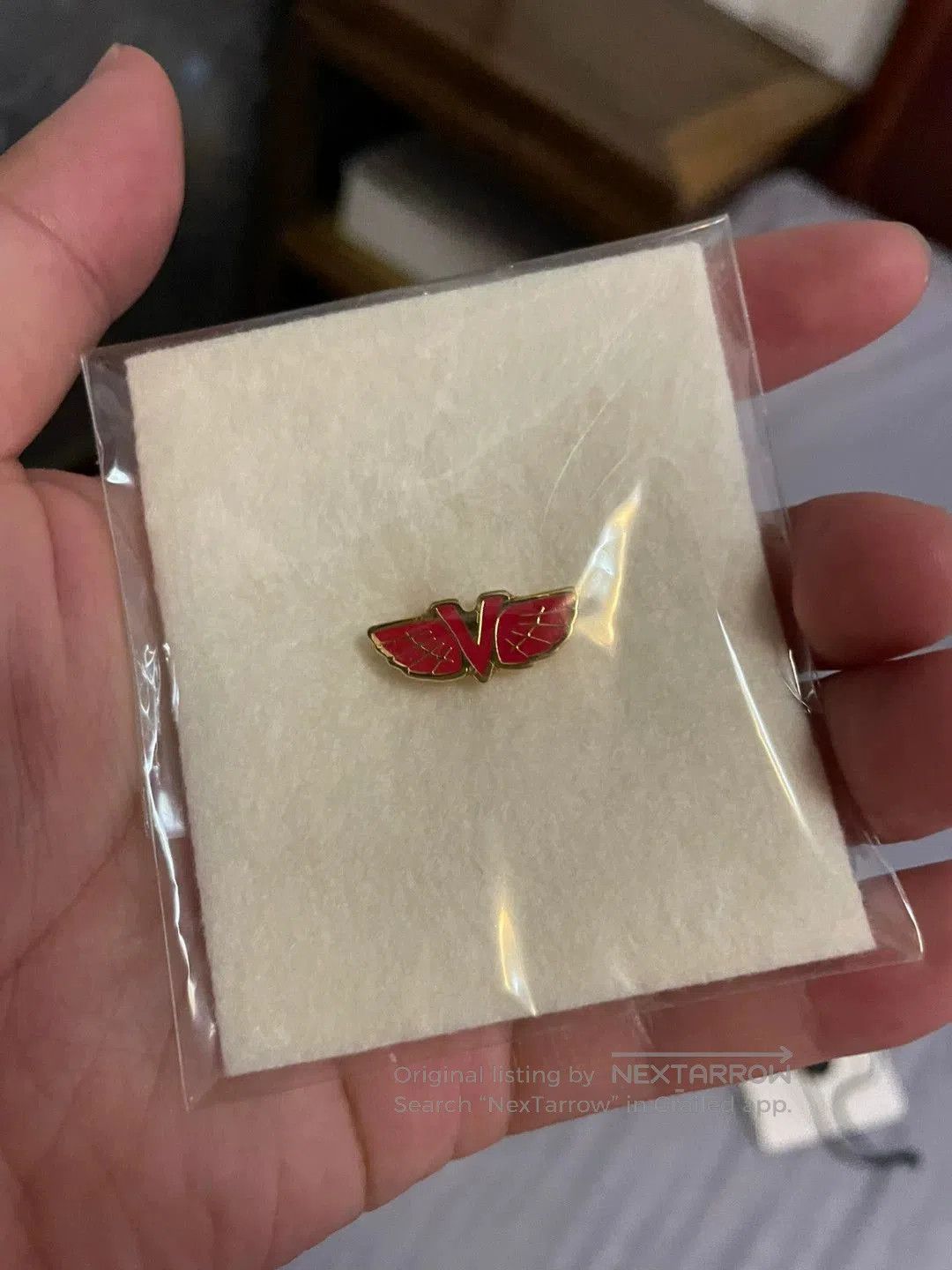 visvim brooch.