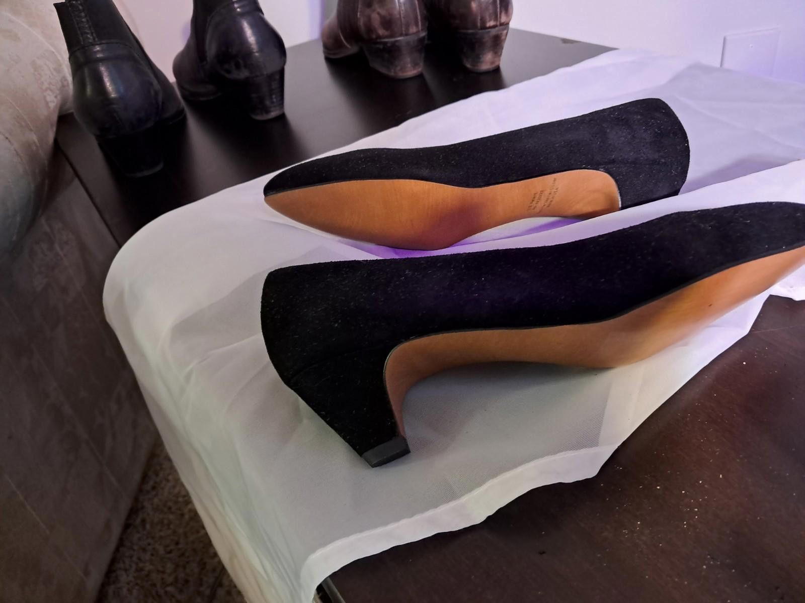Other Easy Spirit Womens Heels Size 6B Black Suede Low Heel Size US 6 / IT 36 - 3 Thumbnail