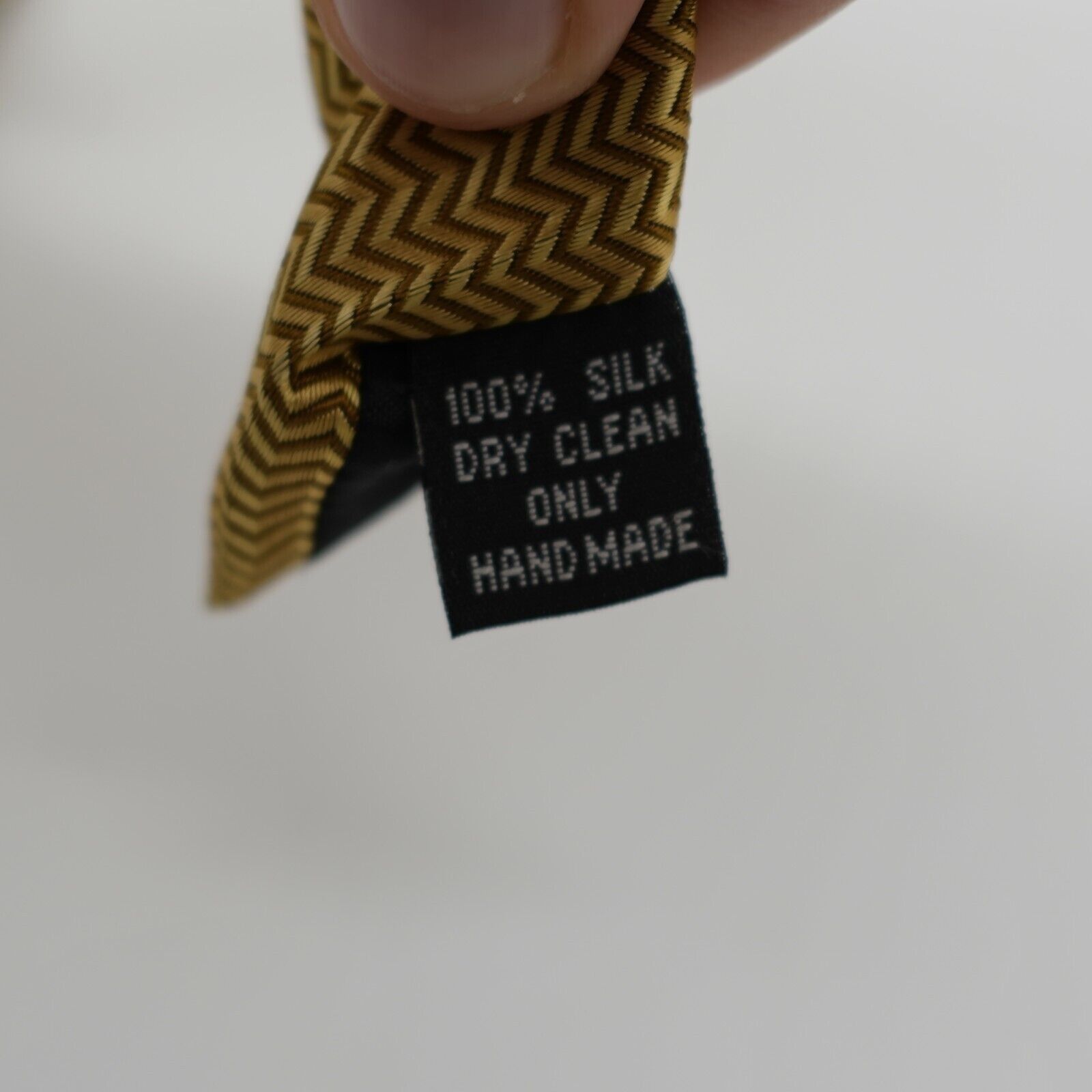 Vintage Jacobs Roberts LTD Yellow Herringbone Woven Wide Silk Tie Size ONE SIZE - 4 Thumbnail