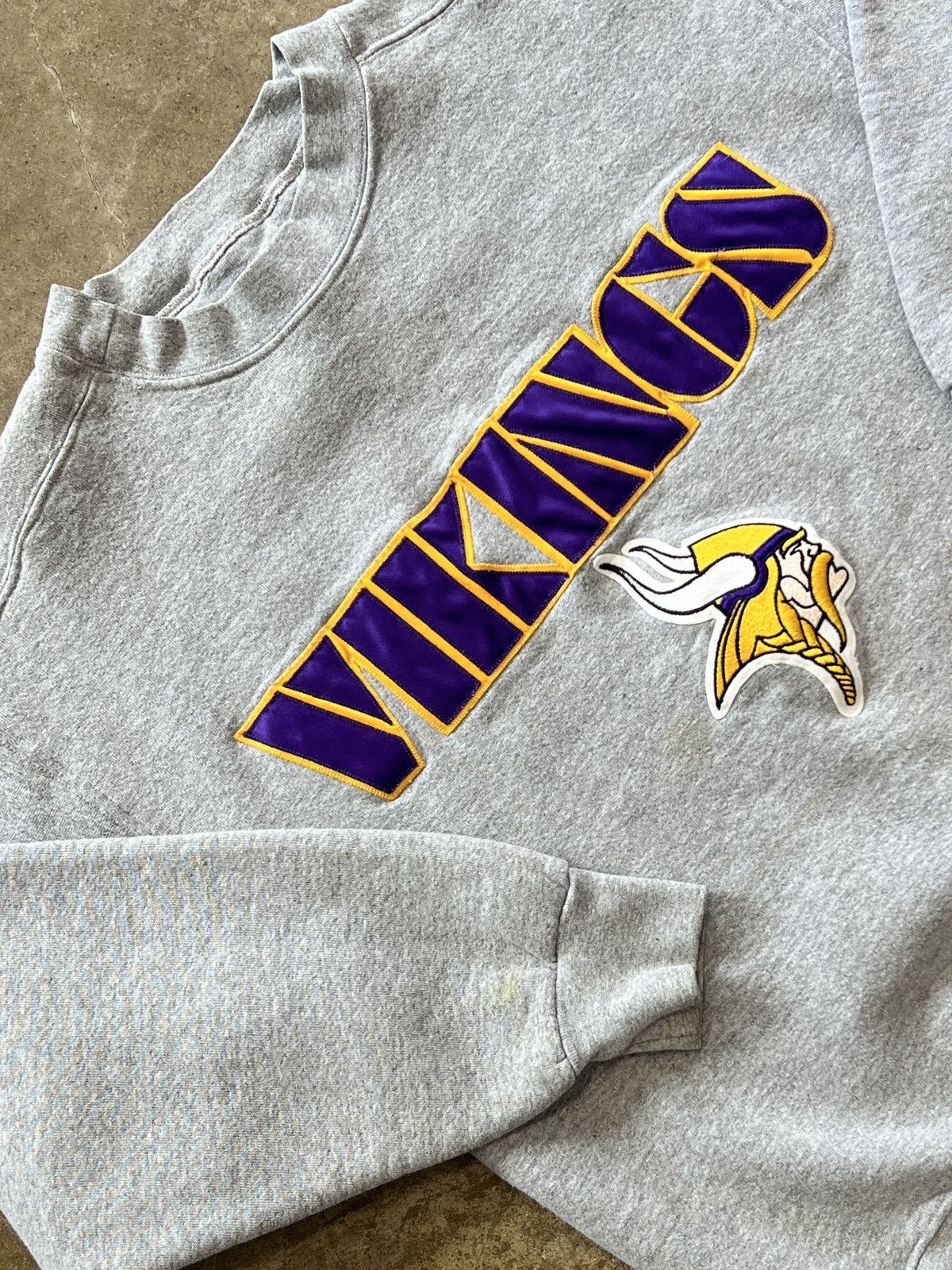 NFL Vintage 90s Minnesota Vikings Majestic NFL Crewneck Medium Size US M / EU 48-50 / 2 - 1 Thumbnail