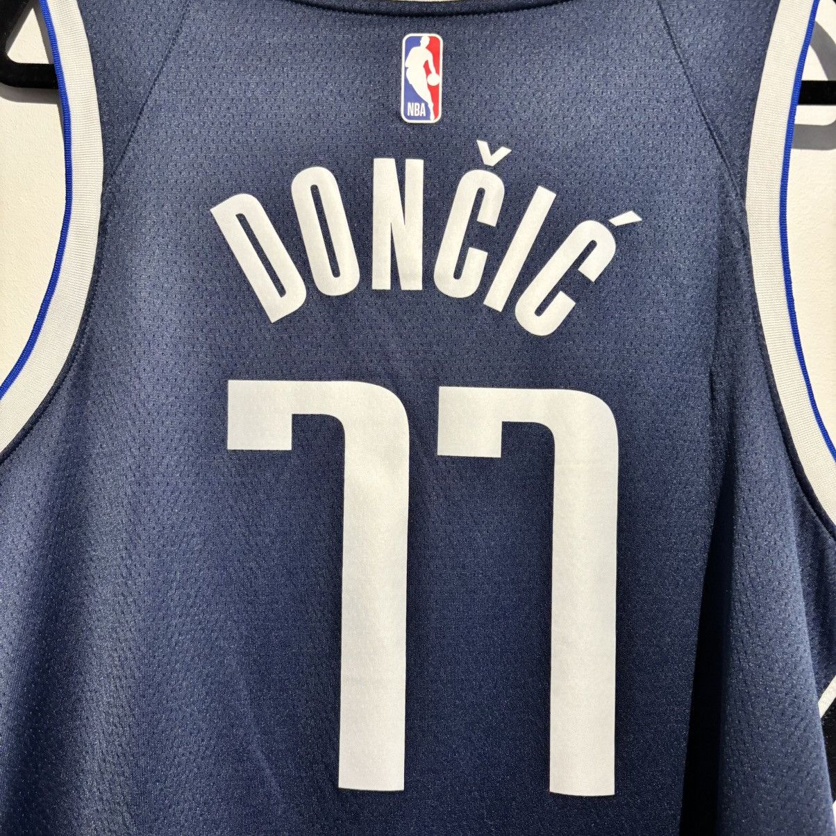 Jordan Brand Luka Doncic Dallas Mavericks NBA Jersey Swingman Jordan Size US XL / EU 56 / 4 - 9 Thumbnail