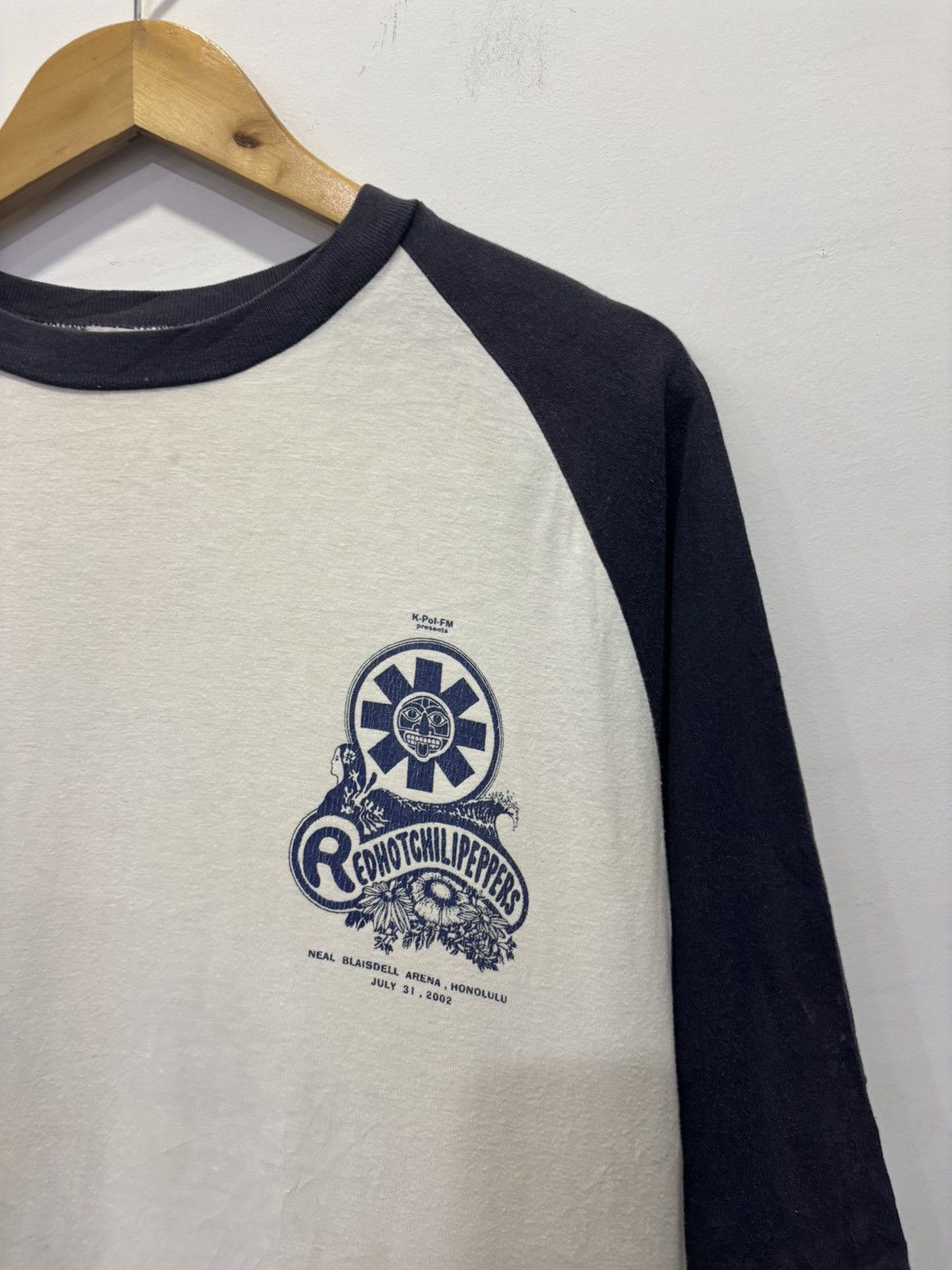Band Tees Vintage Red Hot Chili Peppers 2002 Raglan Shirt Size US M / EU 48-50 / 2 - 4 Thumbnail
