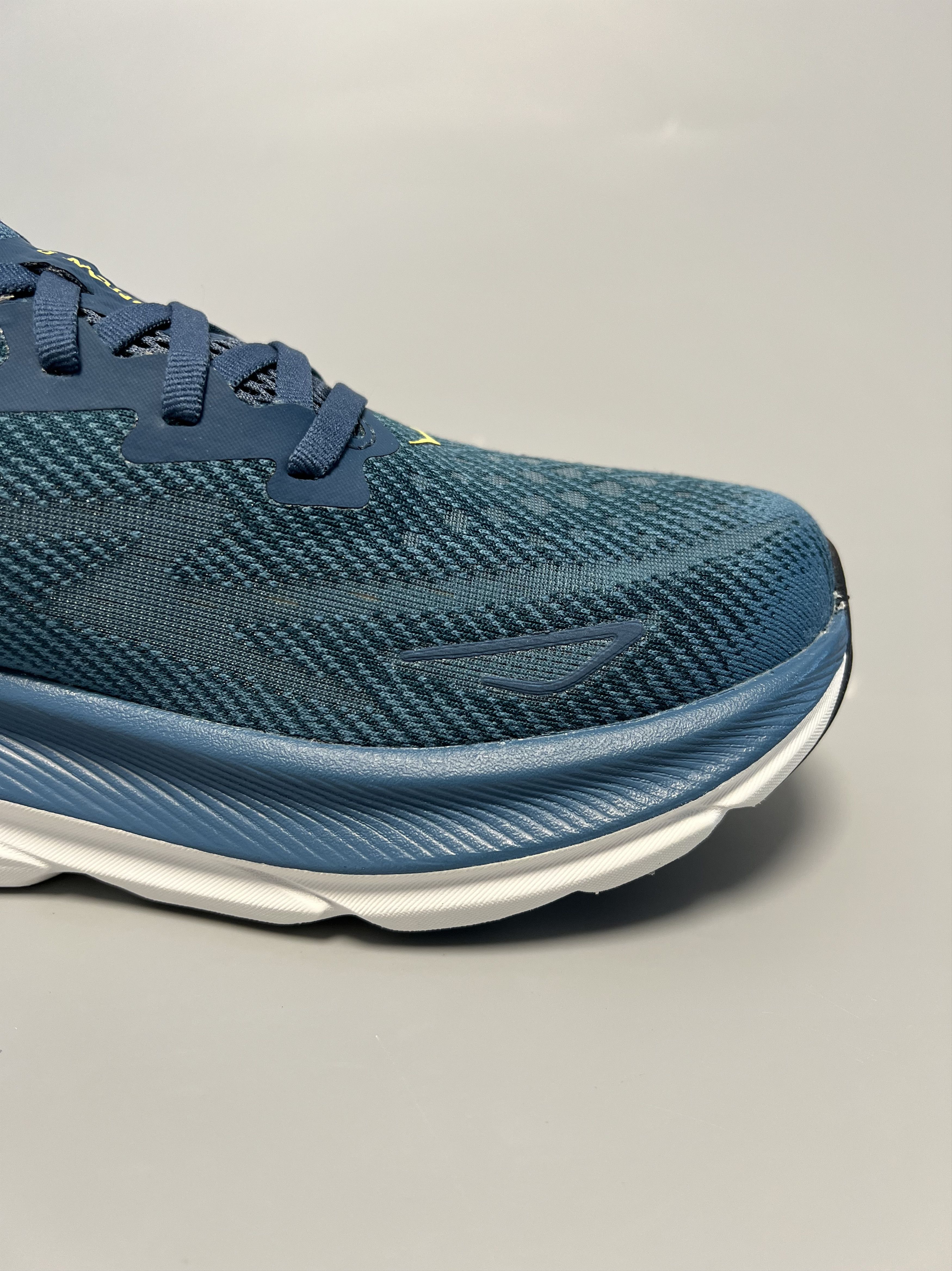 Hoka 10.5D Hoka One One Clifton 9 Running Shoes Walking Gym Size US 10.5 / EU 43-44 - 7 Thumbnail