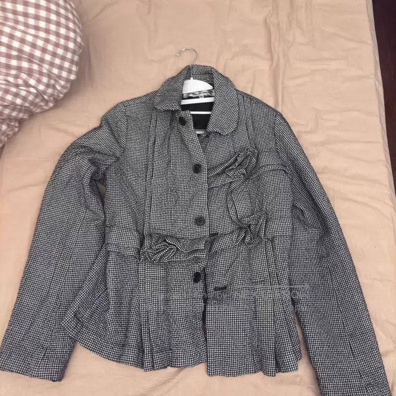 Comme des Garcons Comme Des Garcons Coat Size M / US 6-8 / IT 42-44 - 1 Thumbnail