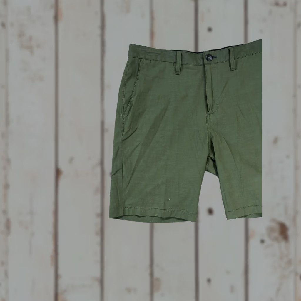 Billabong Billabong Shorts Mens 34 Green Stretch Chino 10 Inseam Casual Walkshort Summer Size US 34 / EU 50 - 1 Thumbnail