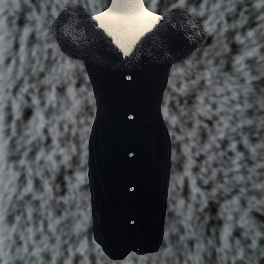 Tadashi Shoji VINTAGE Tadashi Shoji Velvet Cocktail Dress Womens 10 Black Faux Fur OffShoulder 90s Dress Womans Knee Length Cocktail 90s Mens? Size L / US 10 / IT 46 - 1 Thumbnail